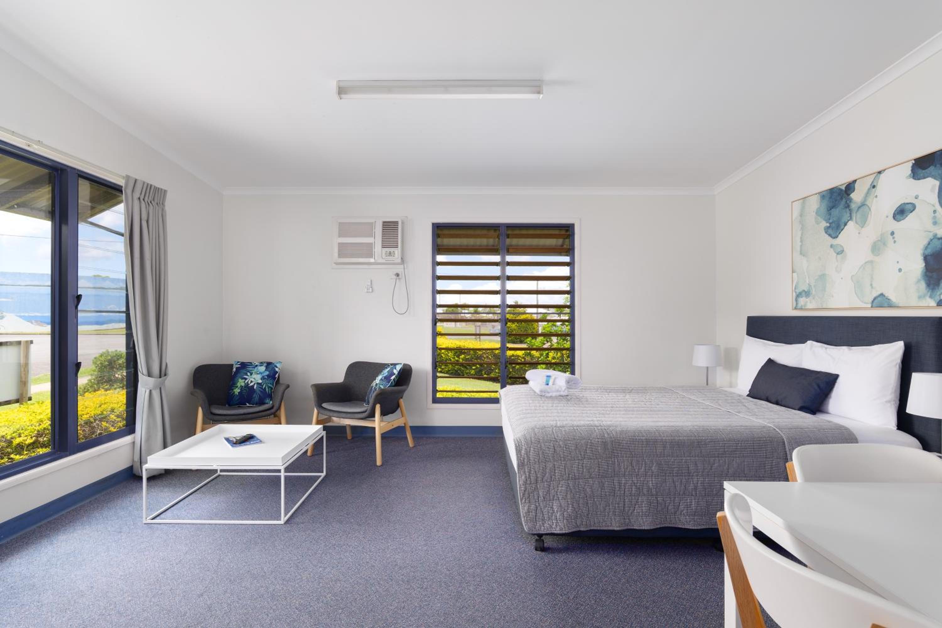 Tin Can Bay's Sleepy Lagoon Motel