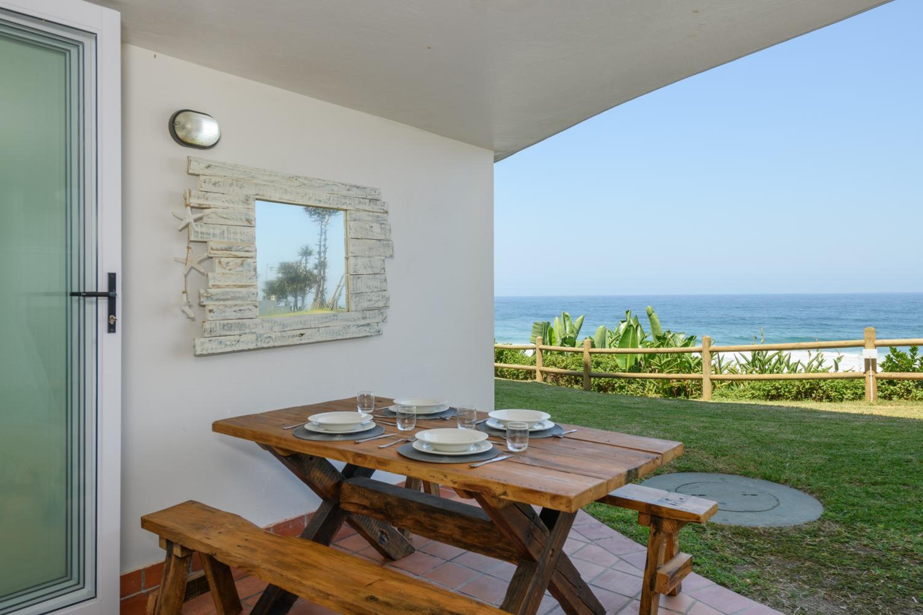 Chakas Cove