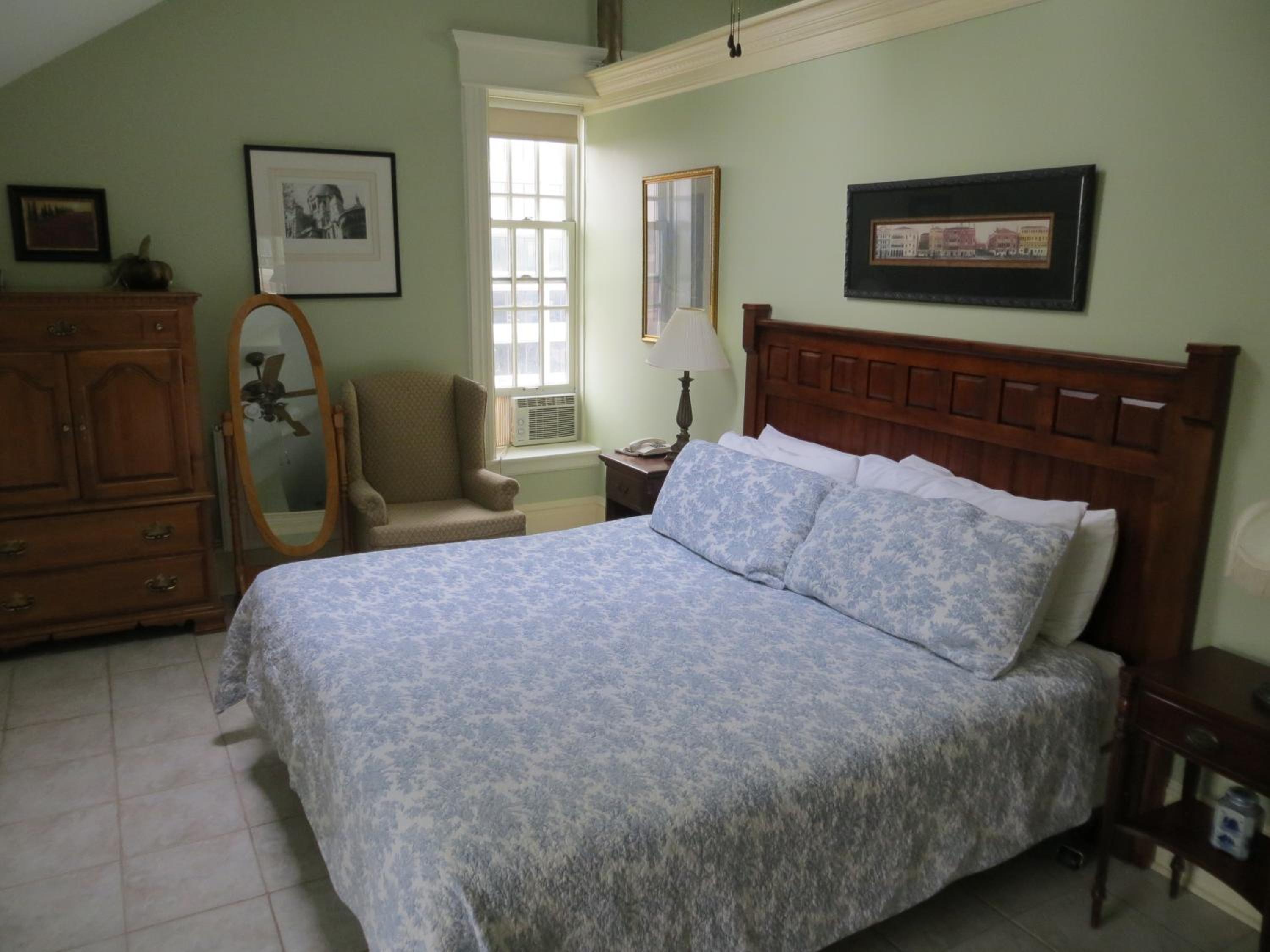 Chipman Hill Suites - Union Street