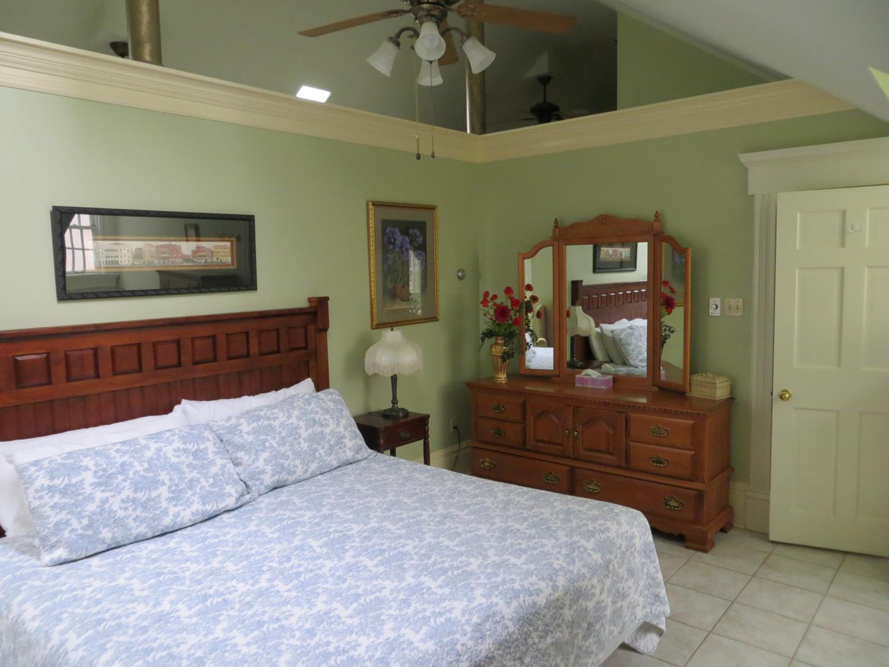 Chipman Hill Suites - Union Street
