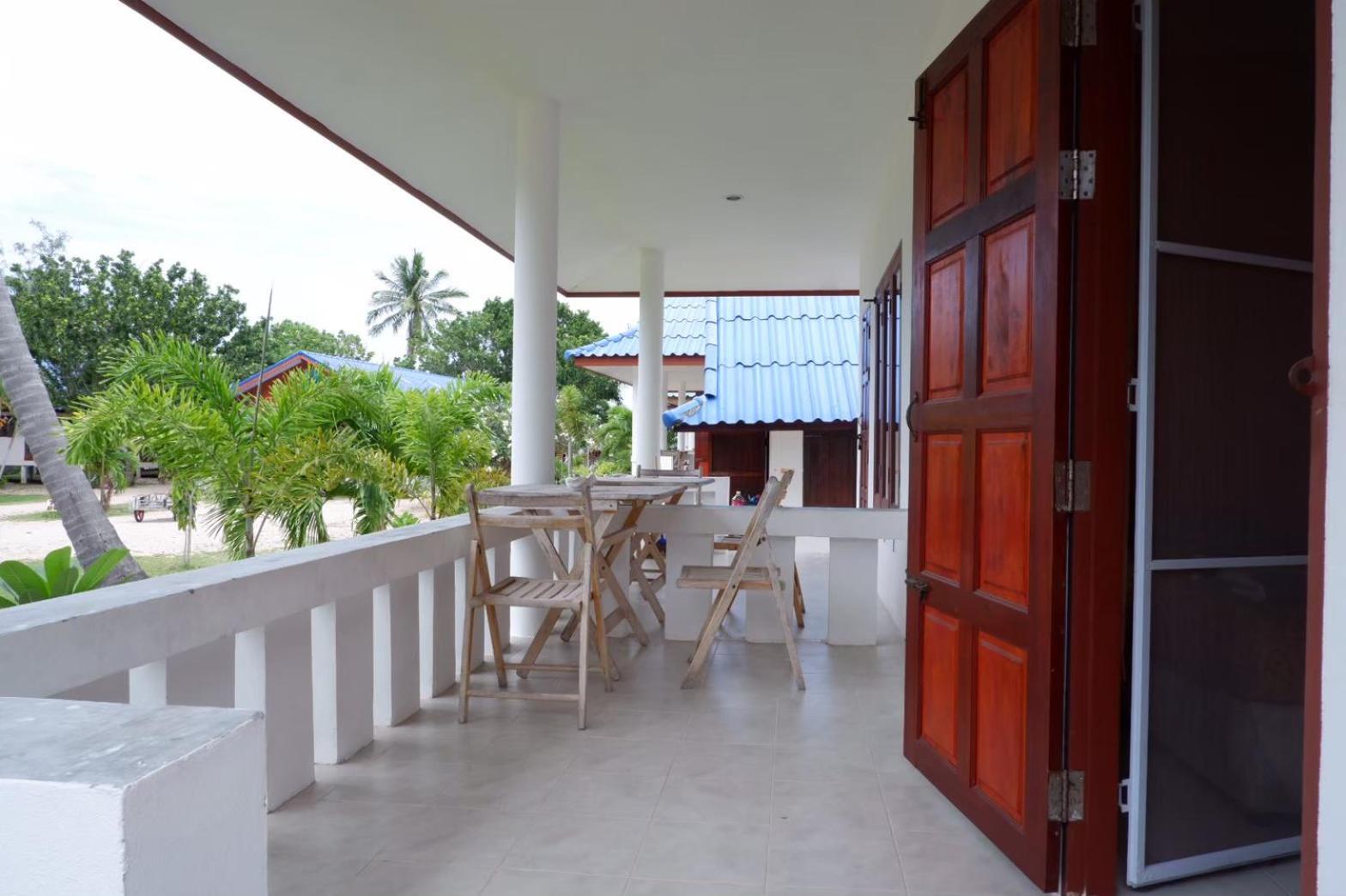 O'chai Bungalows view 4