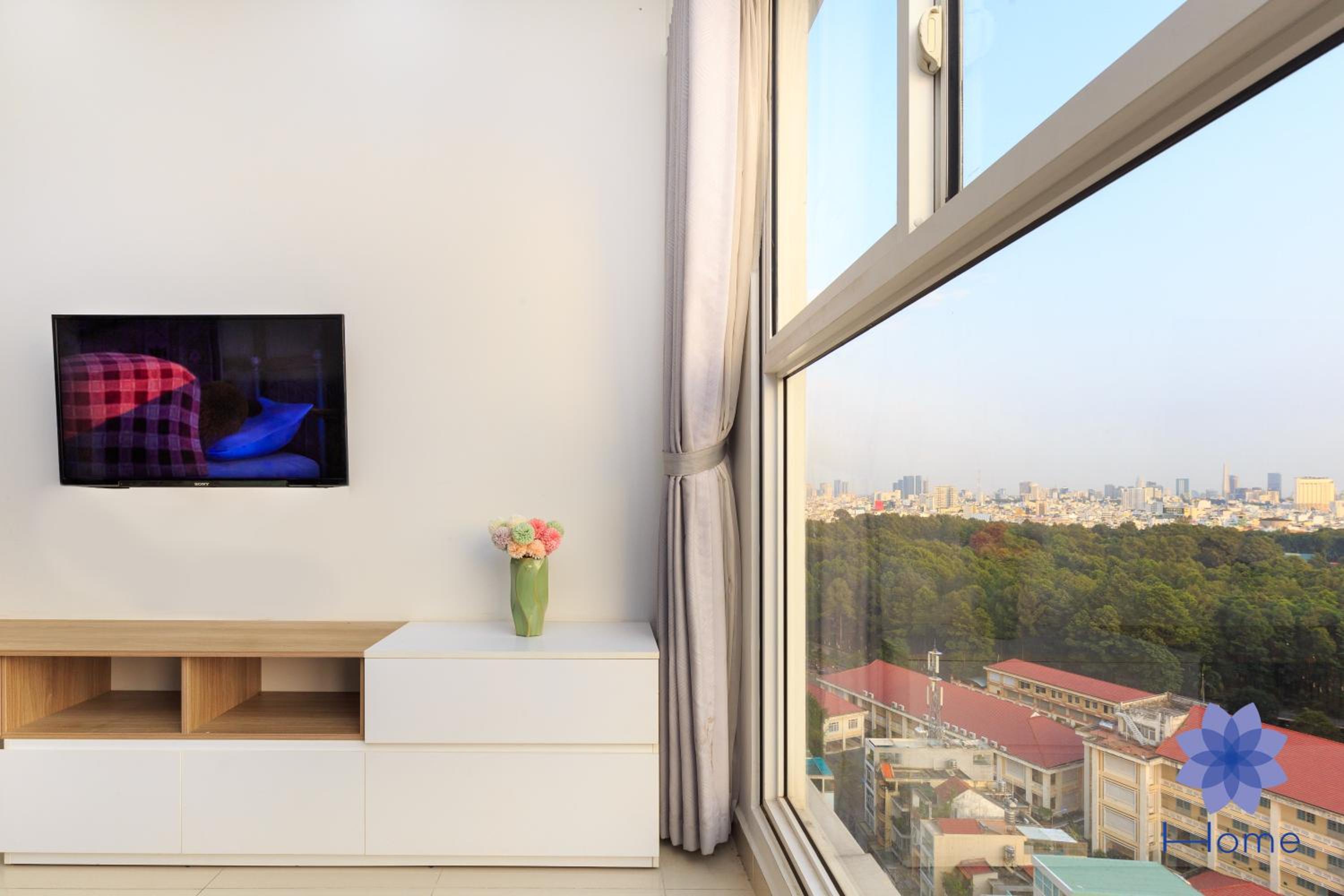 Home, Cosy&Luxury Apartment - 5mins to Airport, Free Pool&Gym, Airport Pick up Service