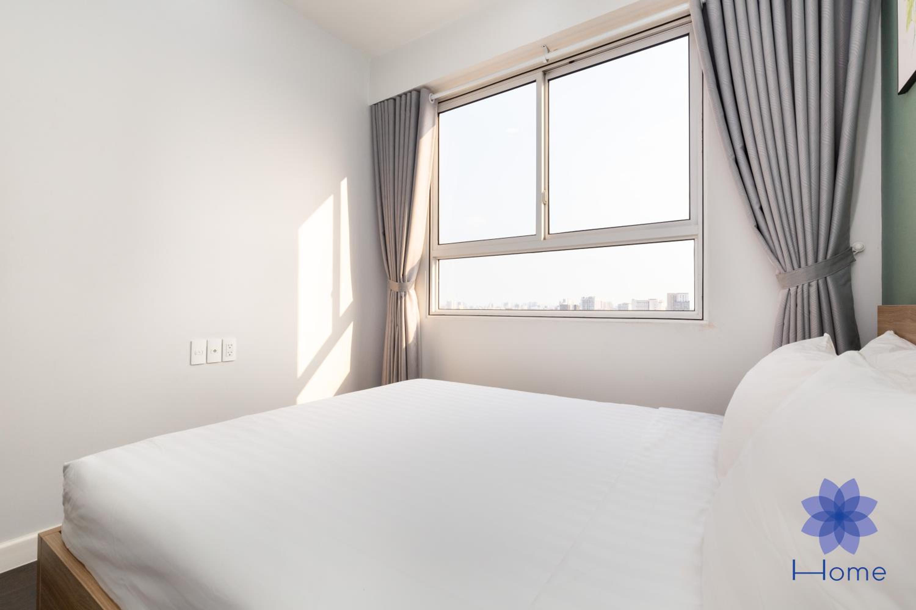 Home, Cosy&Luxury Apartment - 5mins to Airport, Free Pool&Gym, Airport Pick up Service