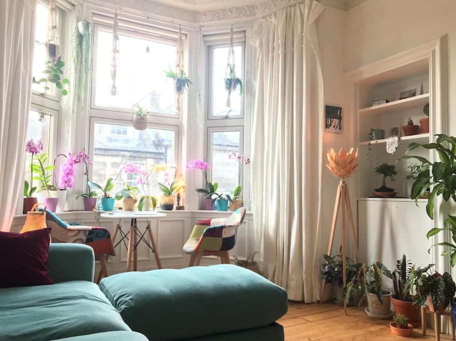 Cosy 2 Bedroom Flat in Edinburgh view 4