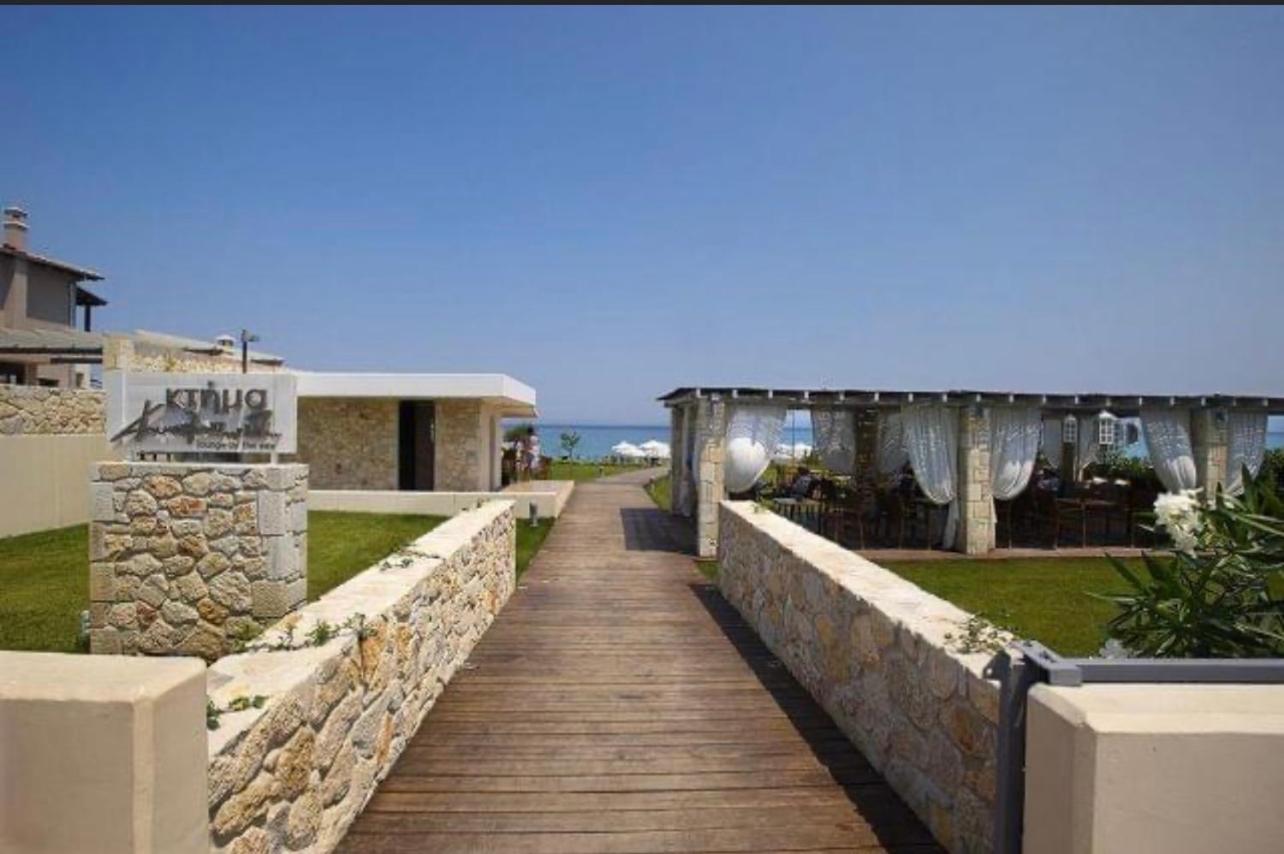 Detached Villa with Sea View view 4
