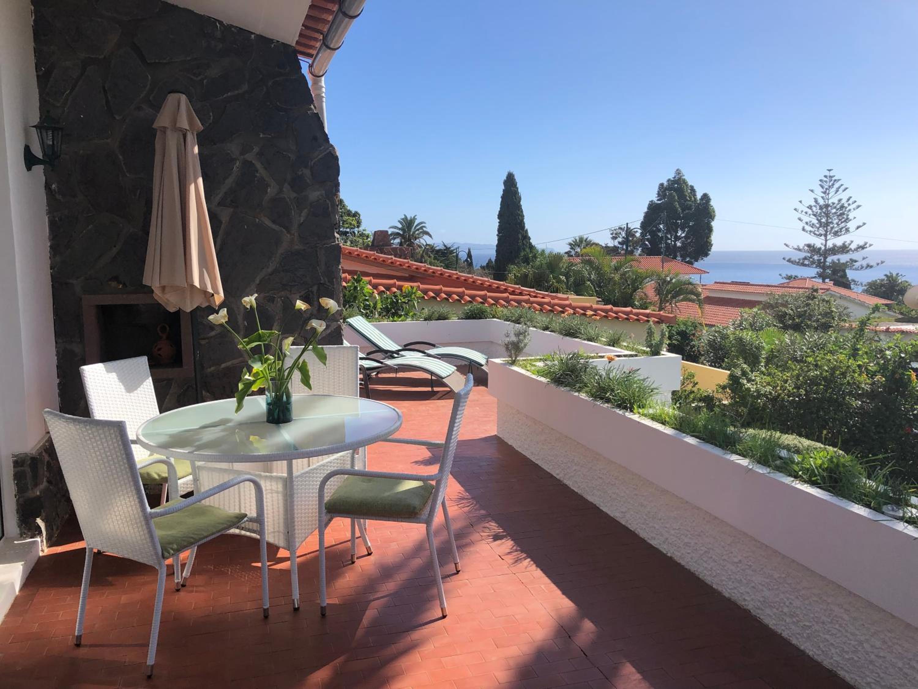 Casa Palmeira - Ferienhaus mit Meerblick view 5