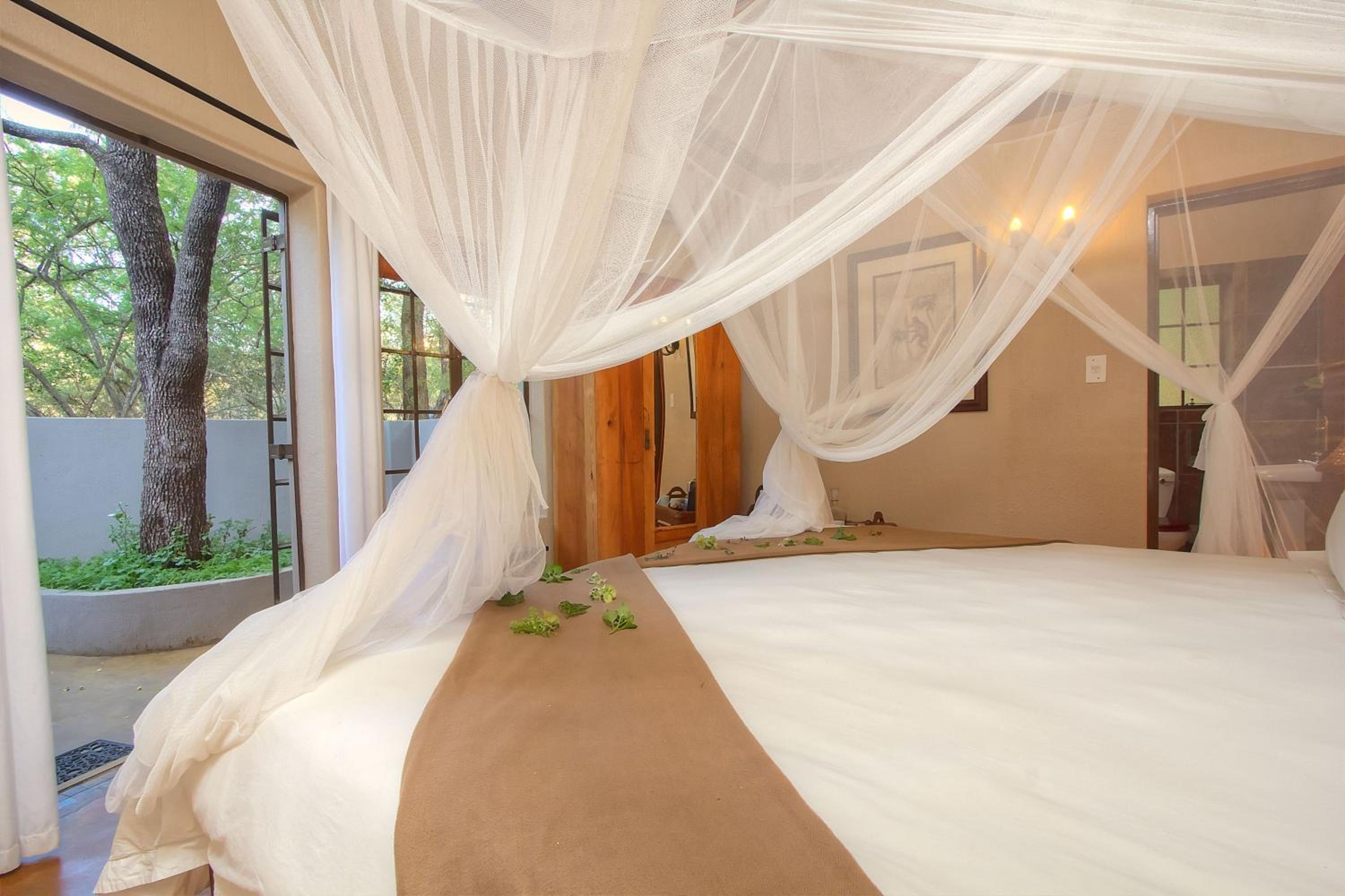 Mvuradona Safari Lodge