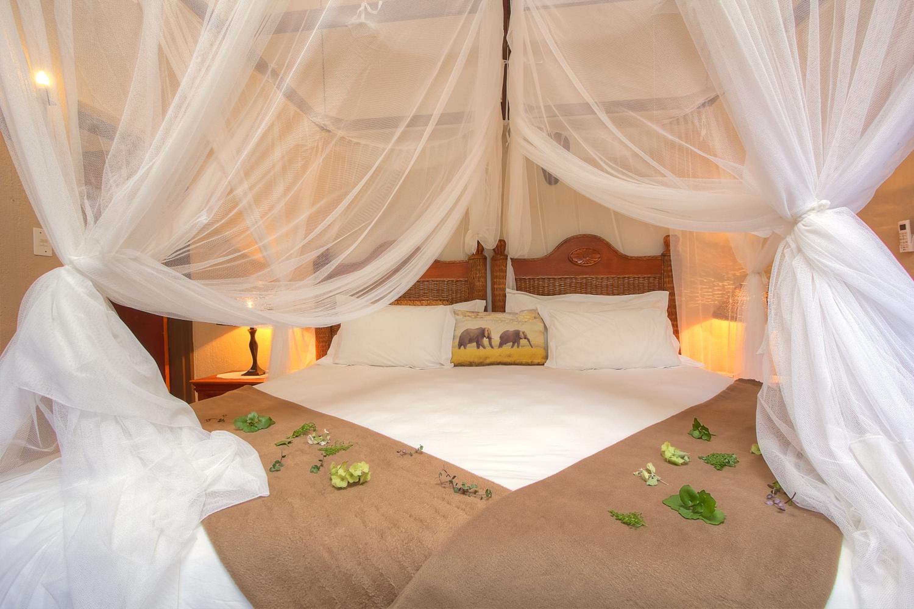 Mvuradona Safari Lodge