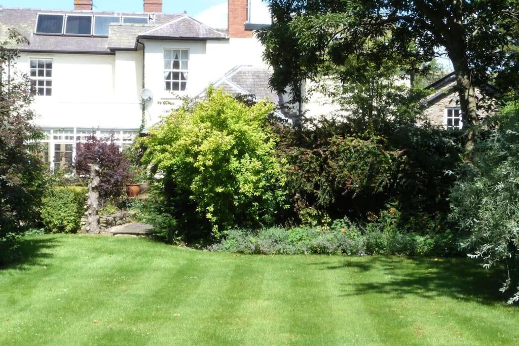 Kwerky Cottage view 3