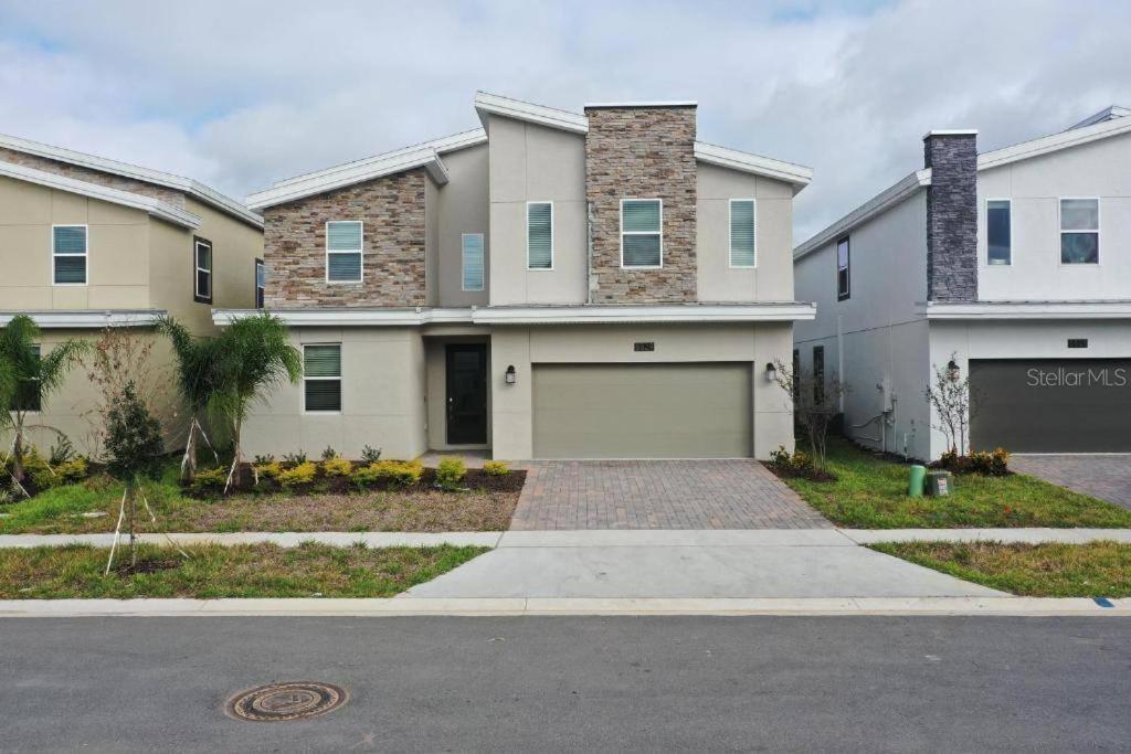 Hotel Vila 8 Bedrooms 5 bathrooms and theater room, golf course view - Image 1