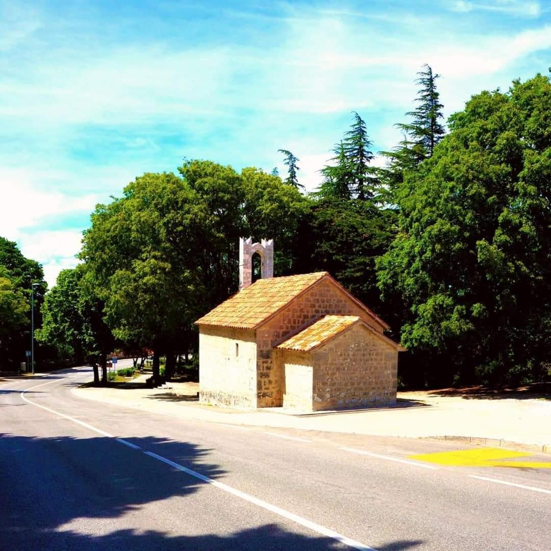 Photo 48