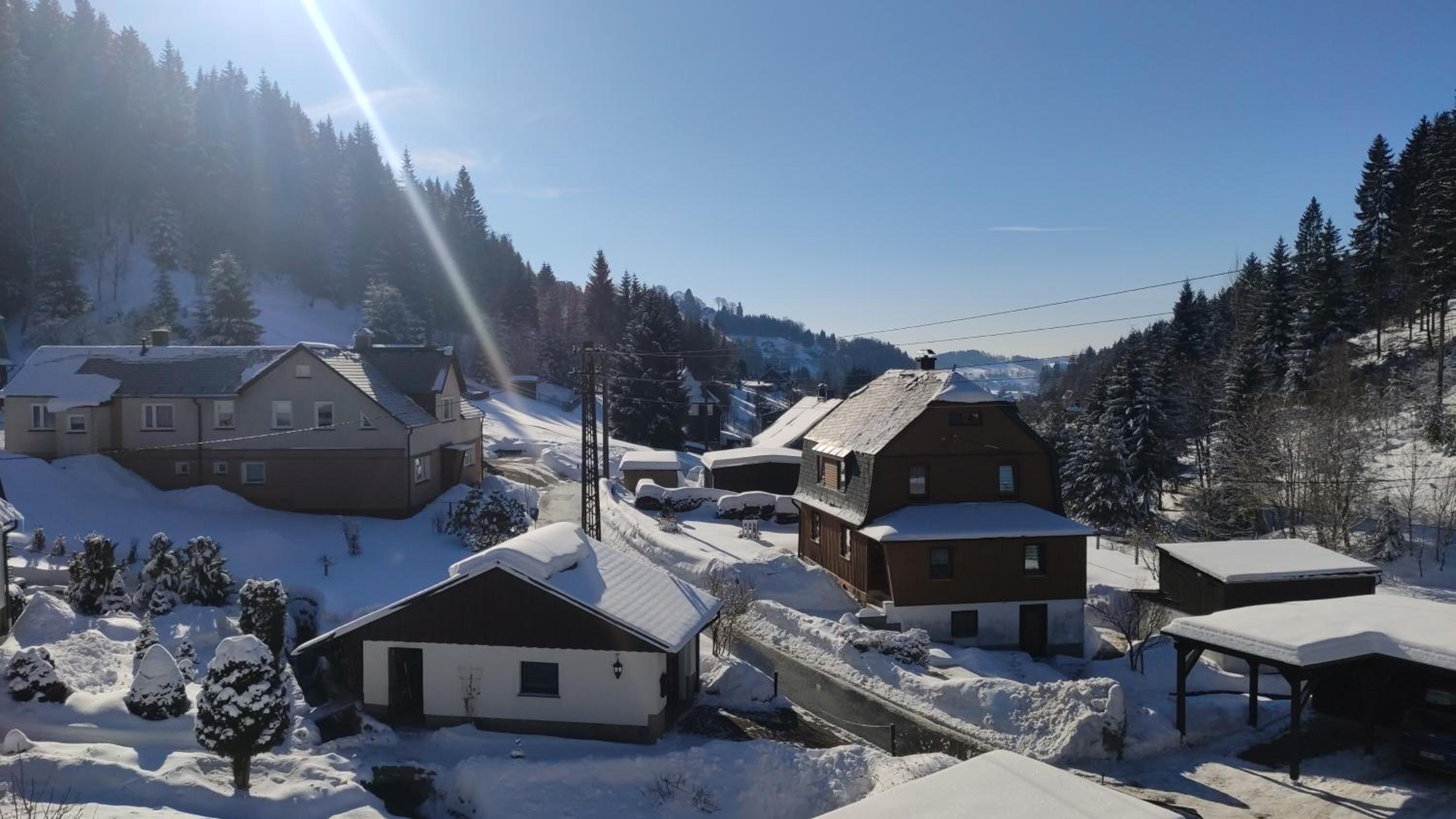 Historisches Aschberg Haisl Klingenthal, Terrasse, großer Garten 6 plus 2 Personen
