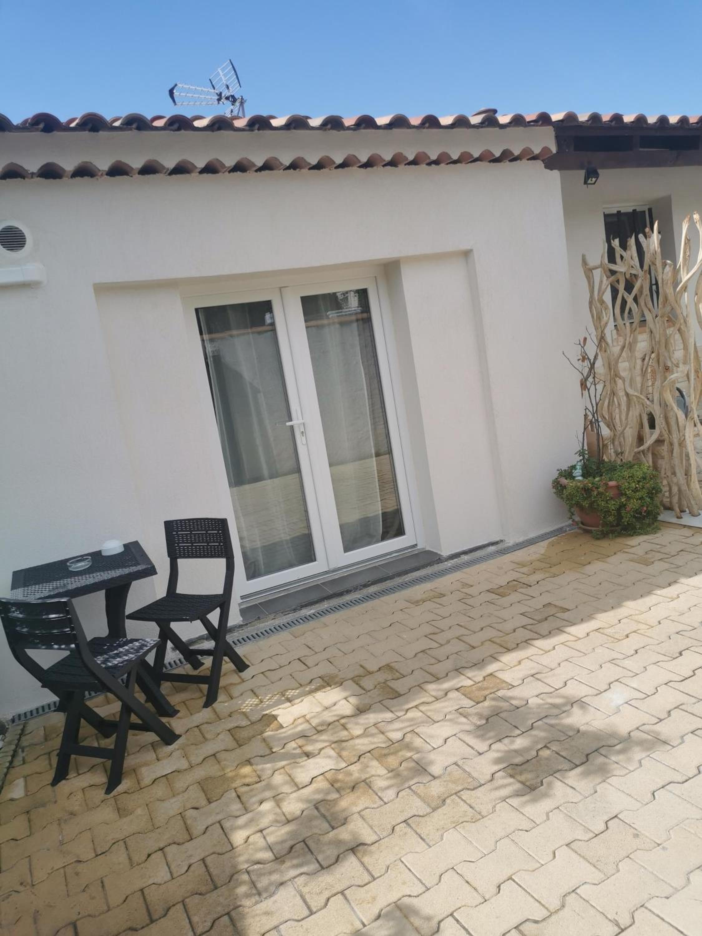 Vitrolles Vacations - Jacuhomespa13 - Property Image 4