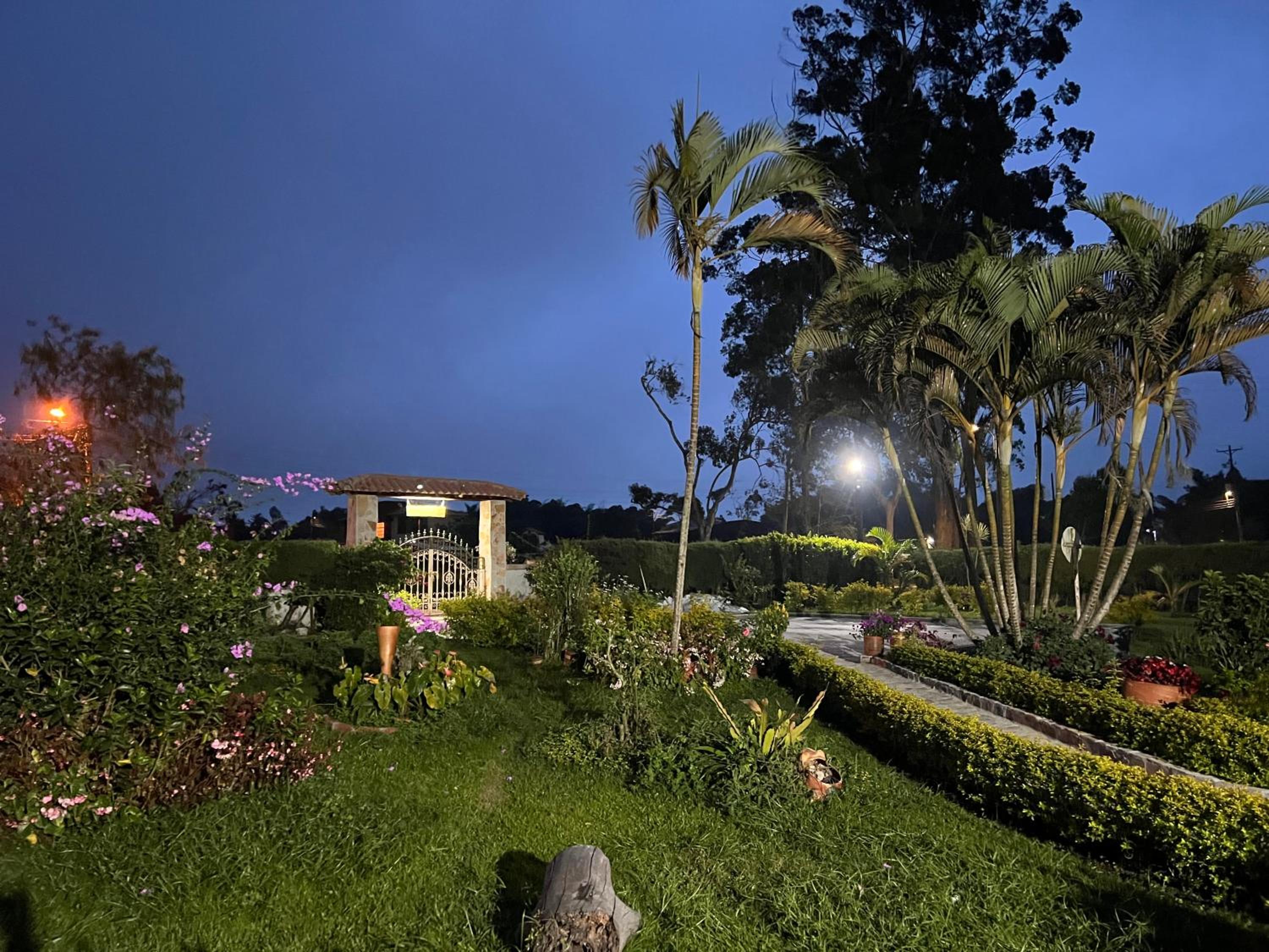 Hermosa Cabana con bonito Jardin y piscina en la Mesa de los Santos view 5