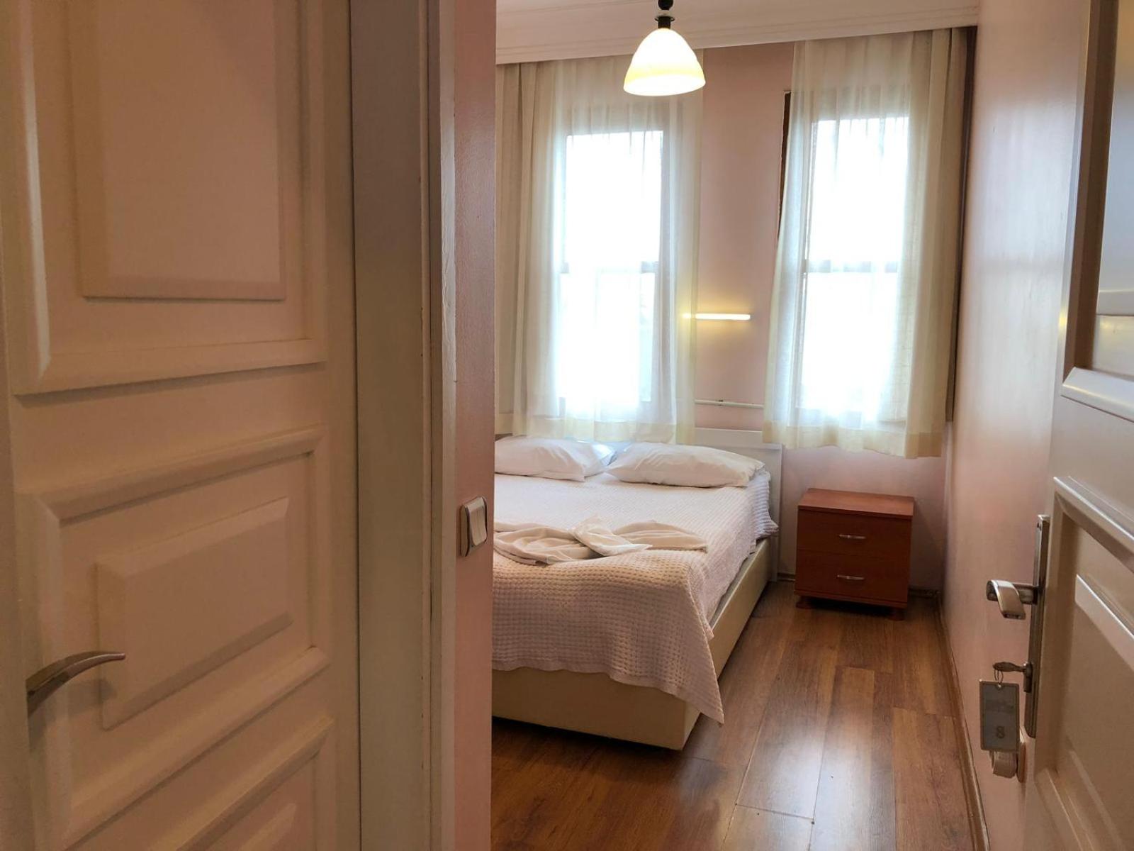 Hotel Antique - Image 45