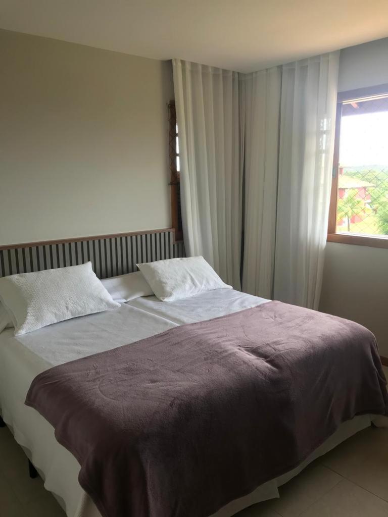 Apartamento 3/4 maravilhoso no Village das Acácias