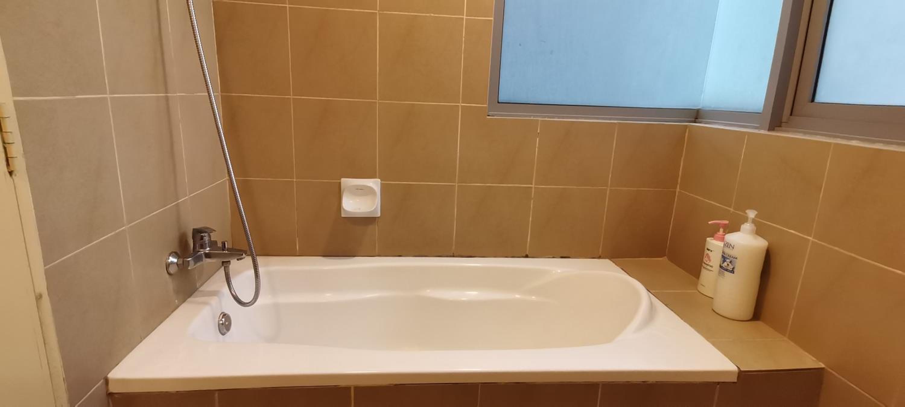Space Station(4br) in Bukit Bintang @ Taragon Puteri Bintang