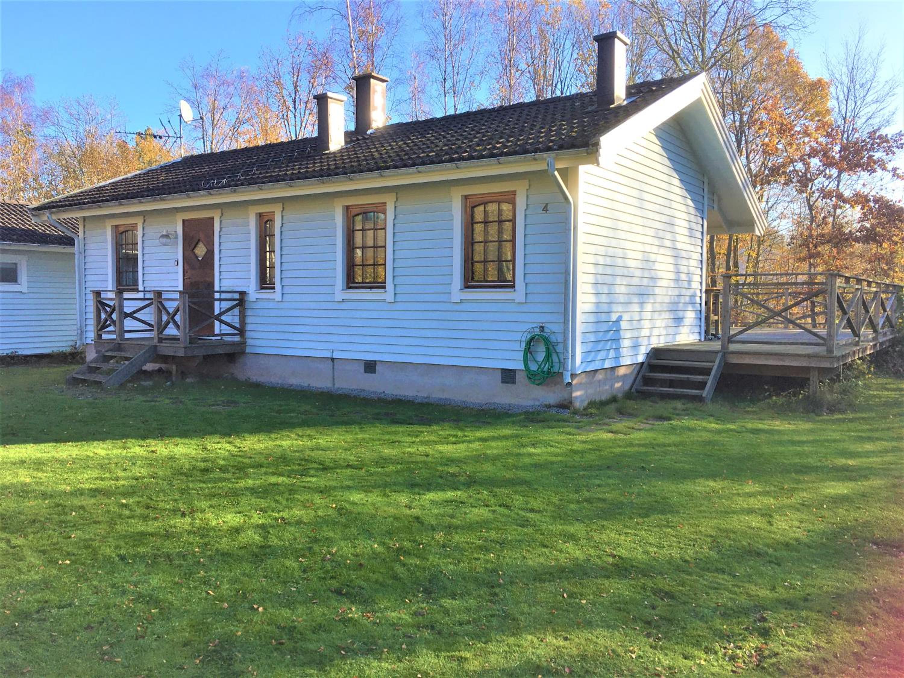 Idyllic bungalow close to sea and forest - Self contained view 2