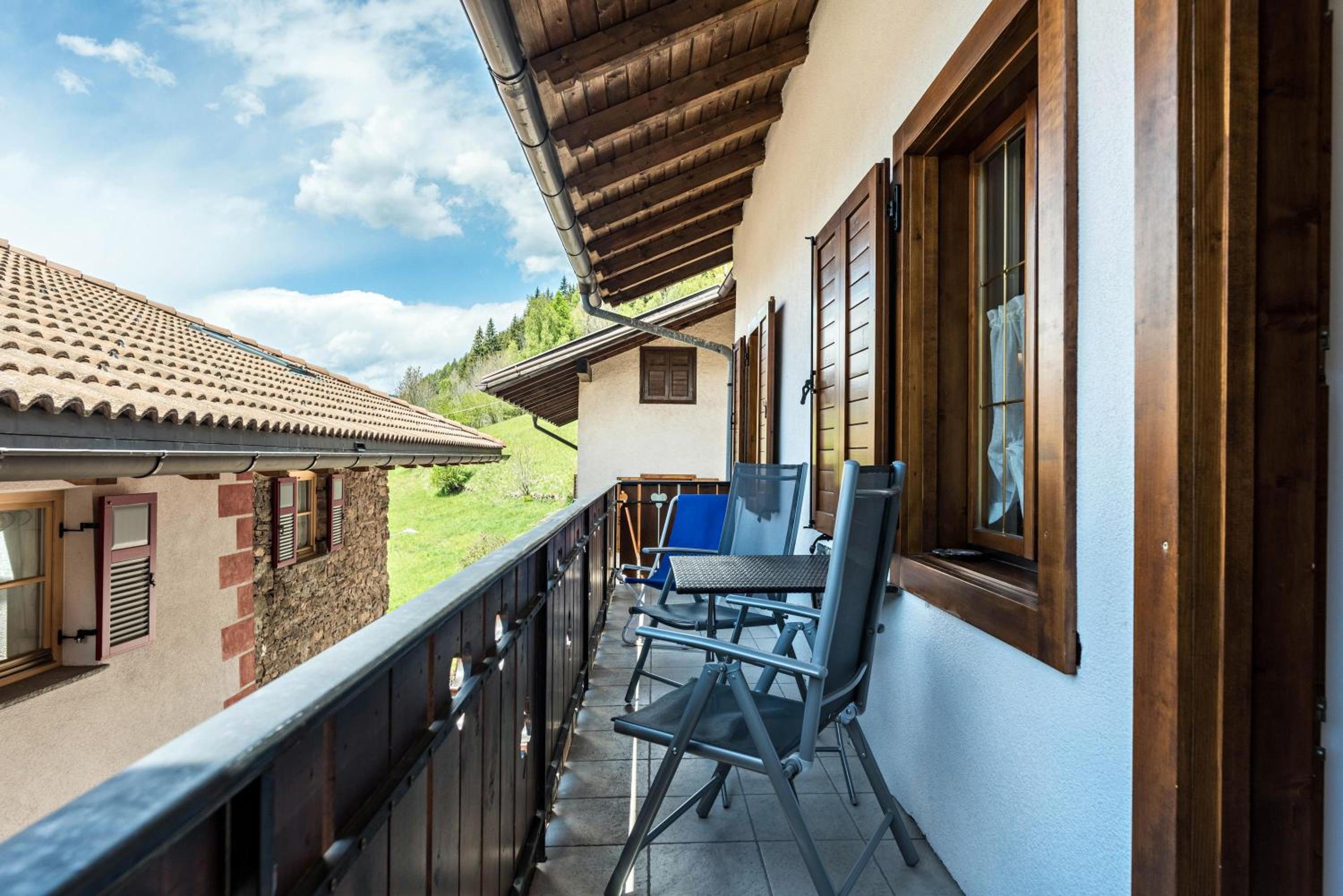 Casa Sicina Albina view 2
