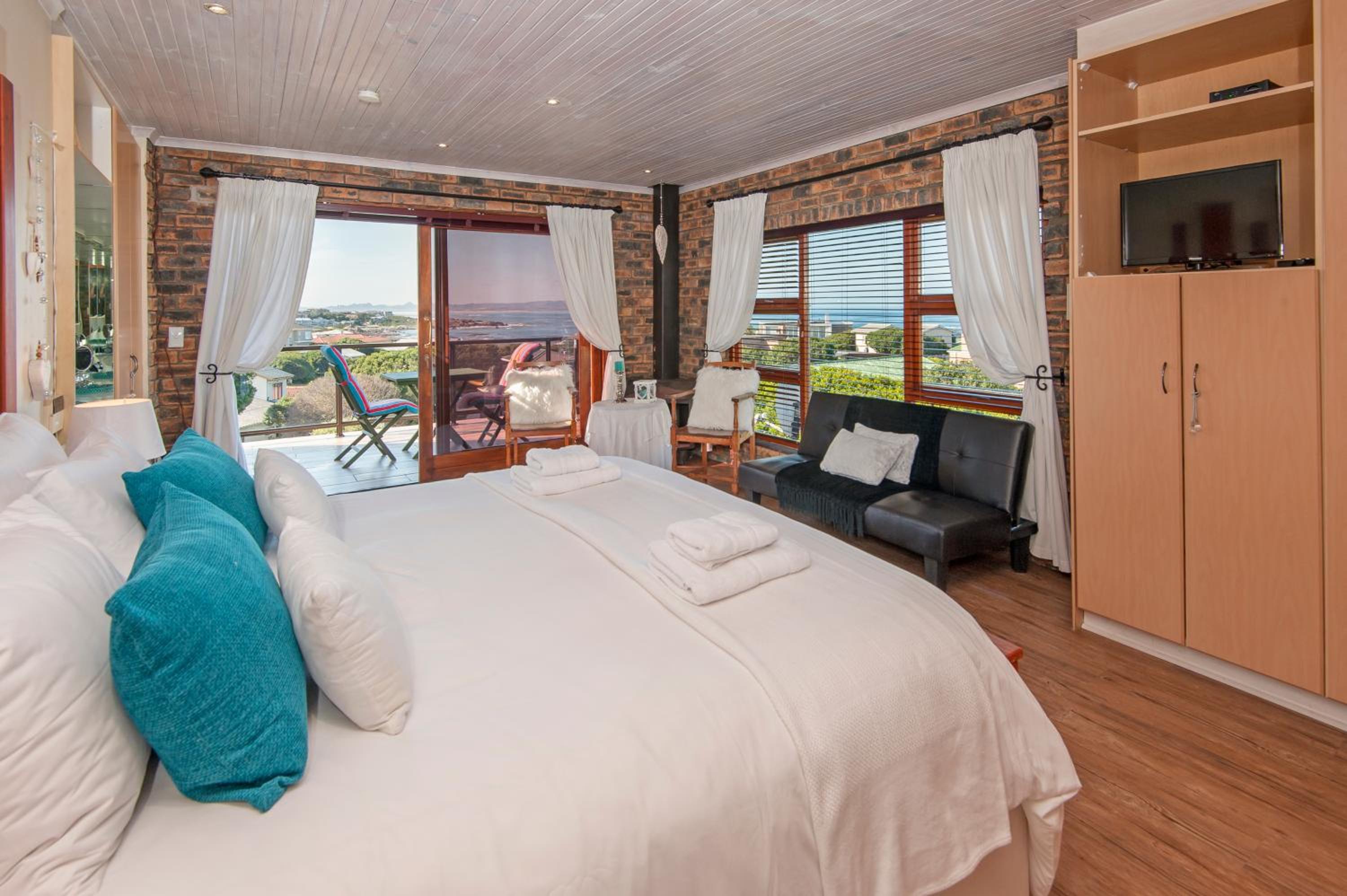 White Shark Guest House