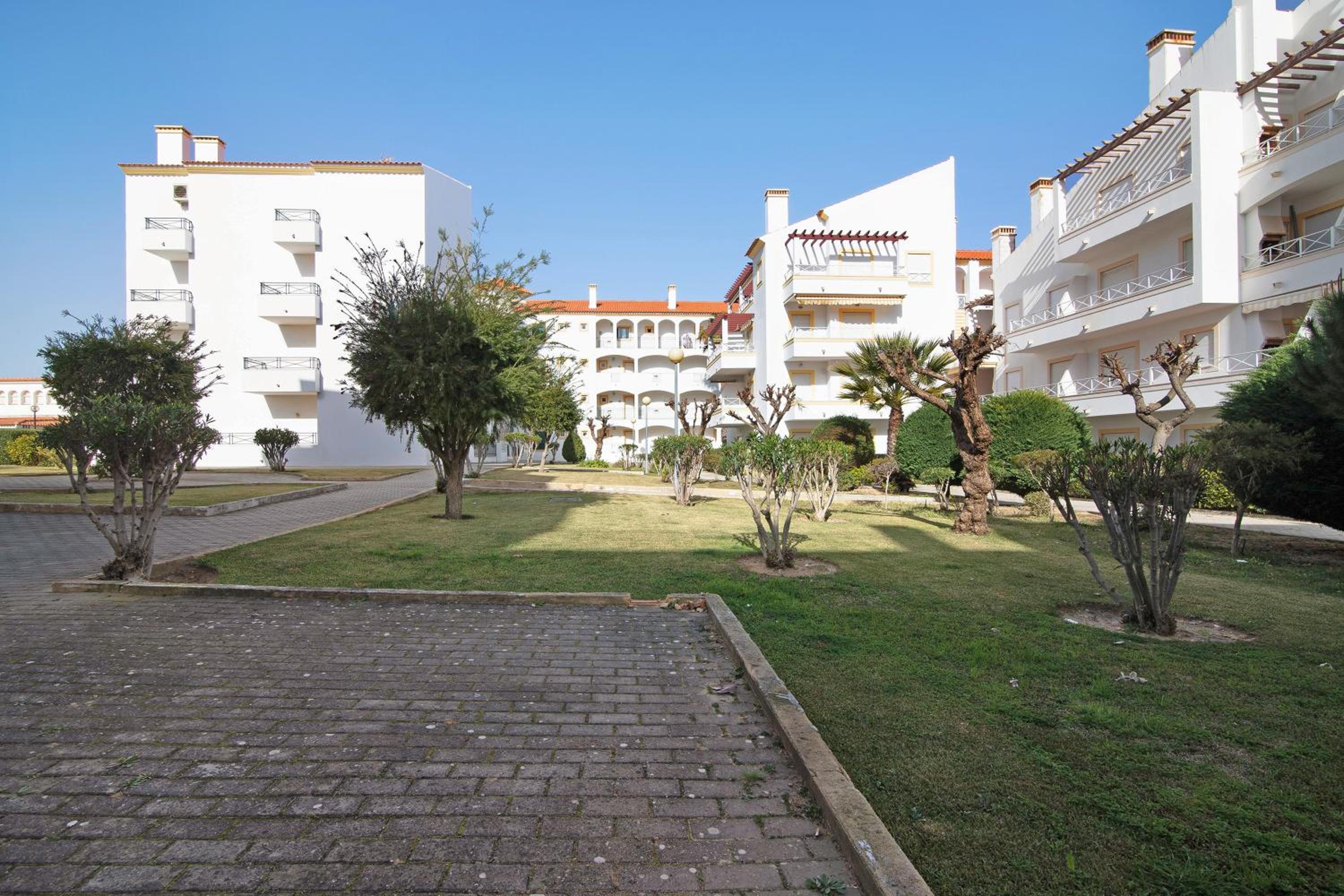 Apartamento Alfamar ii view 3