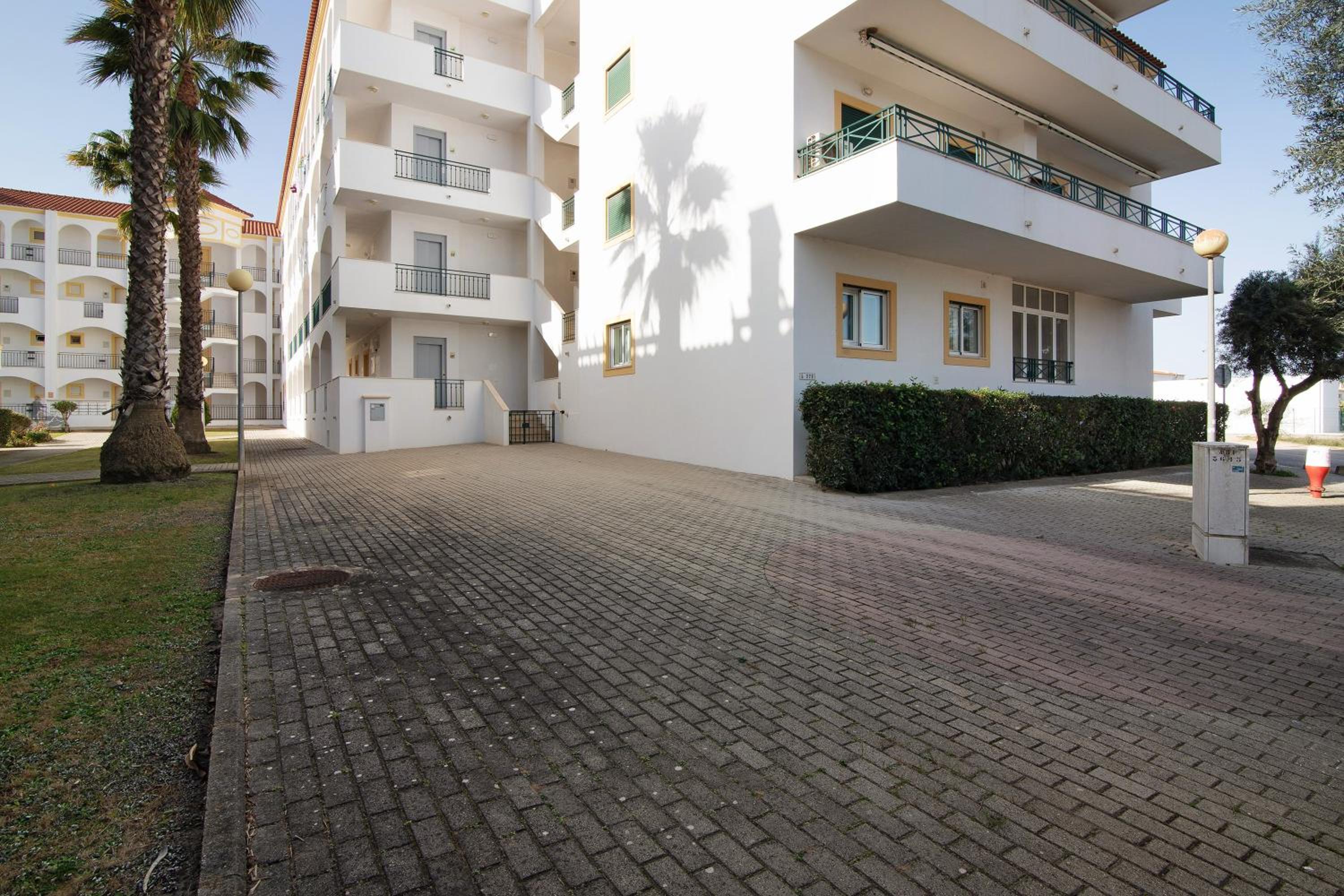 Apartamento Alfamar ii view 2