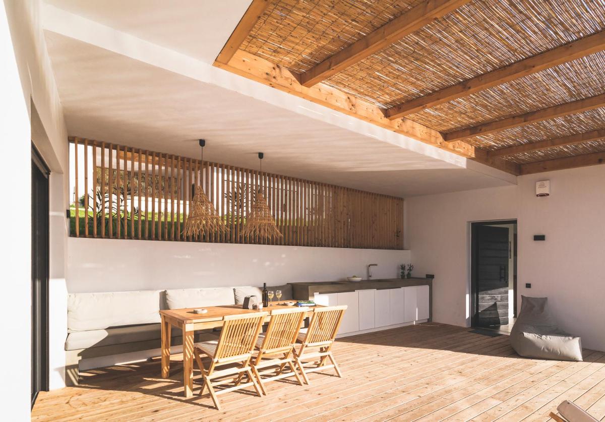 Villa Oneiro view 3