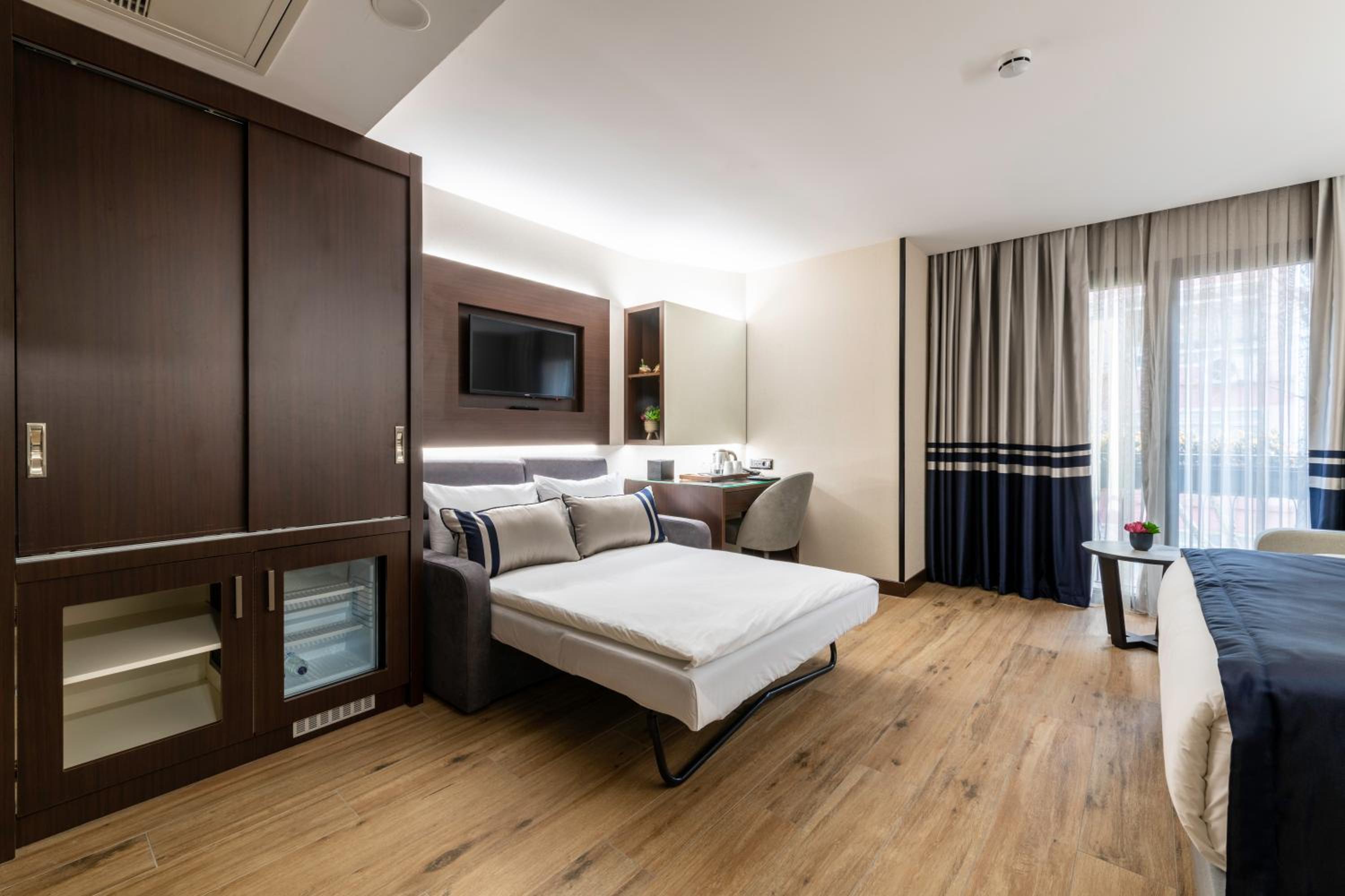 Aprilis Deluxe Otel - Image 20