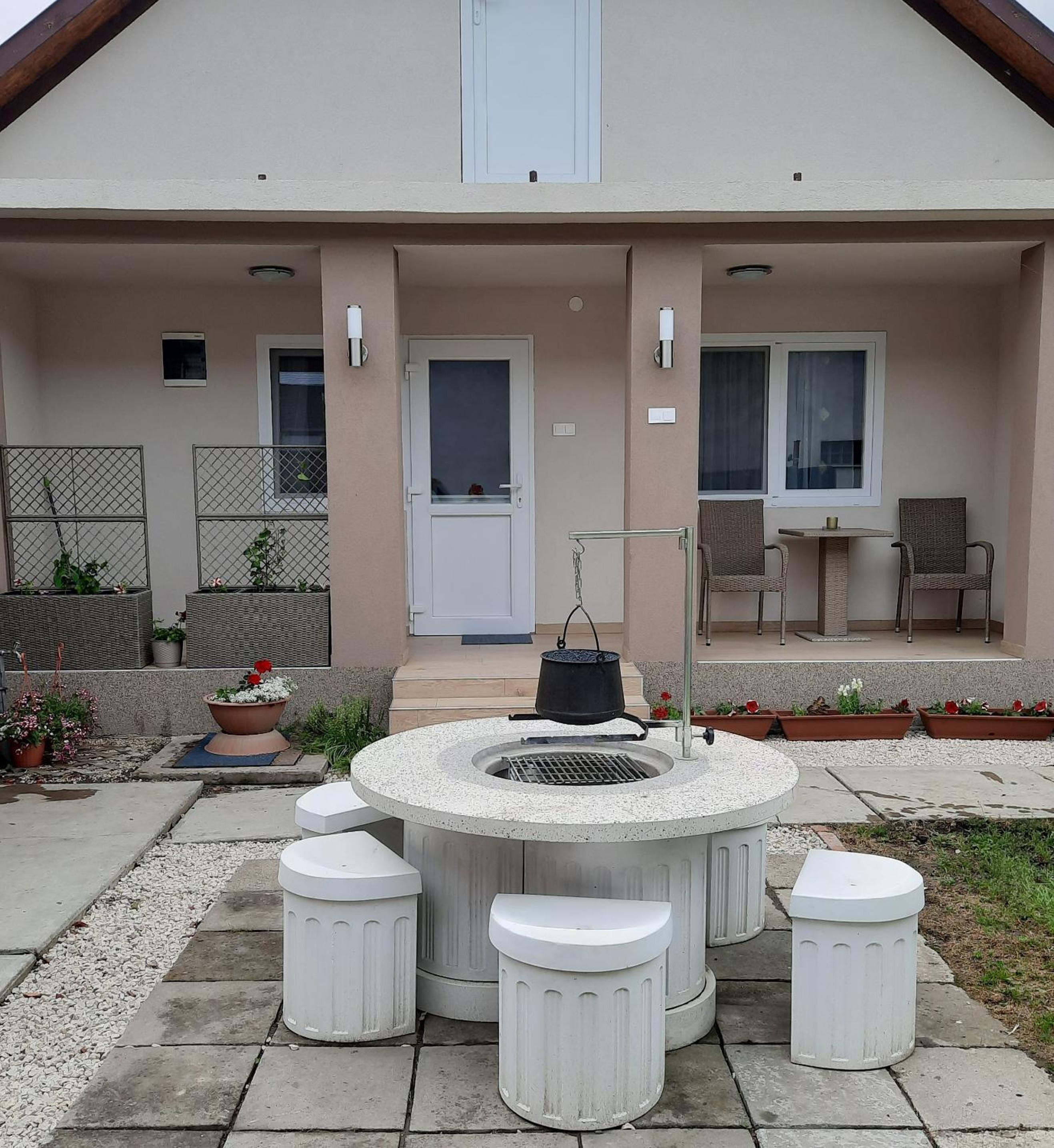 Alexander apartman
