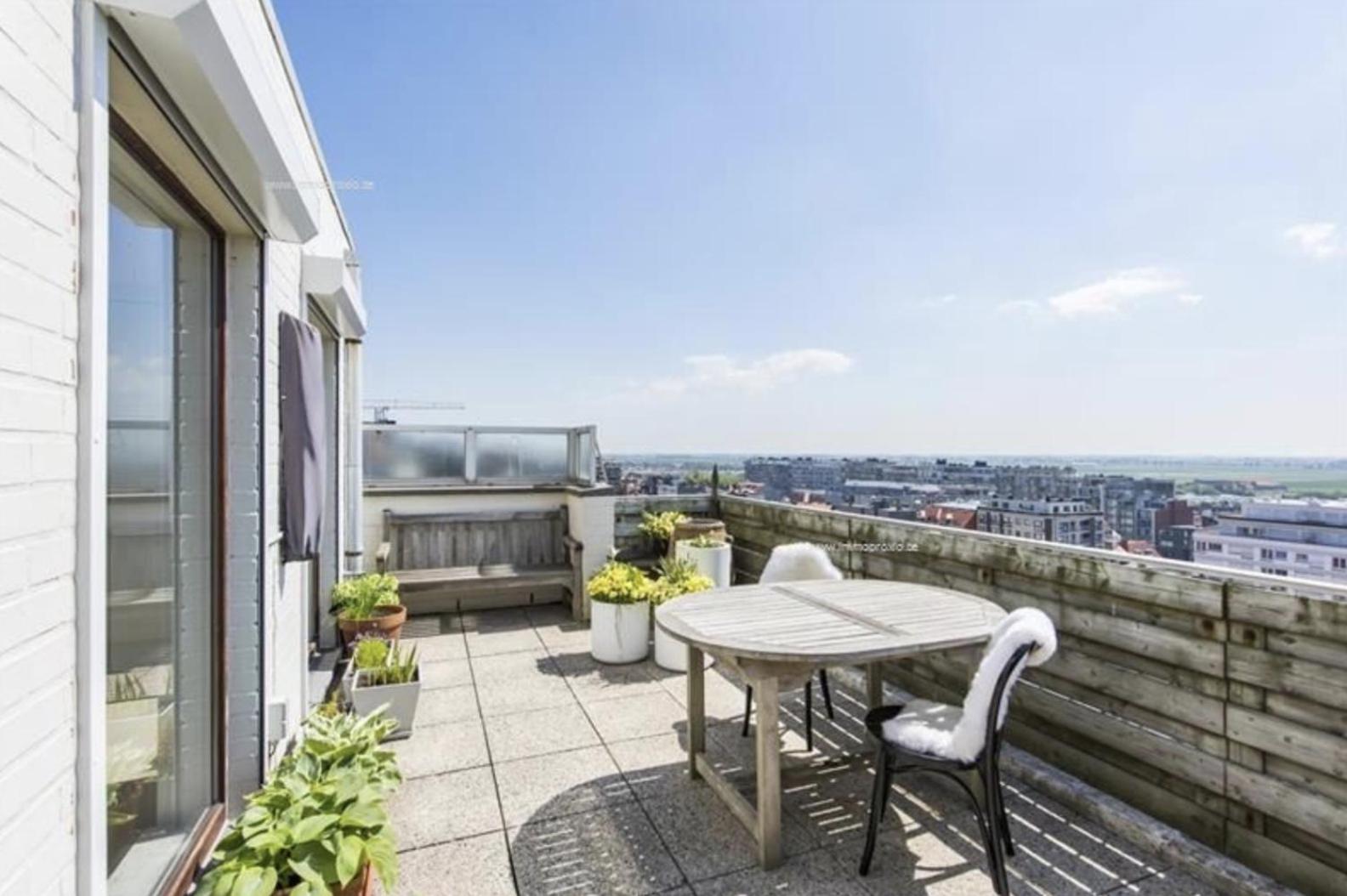 Penthouse app met imposant & eindeloos zeezicht