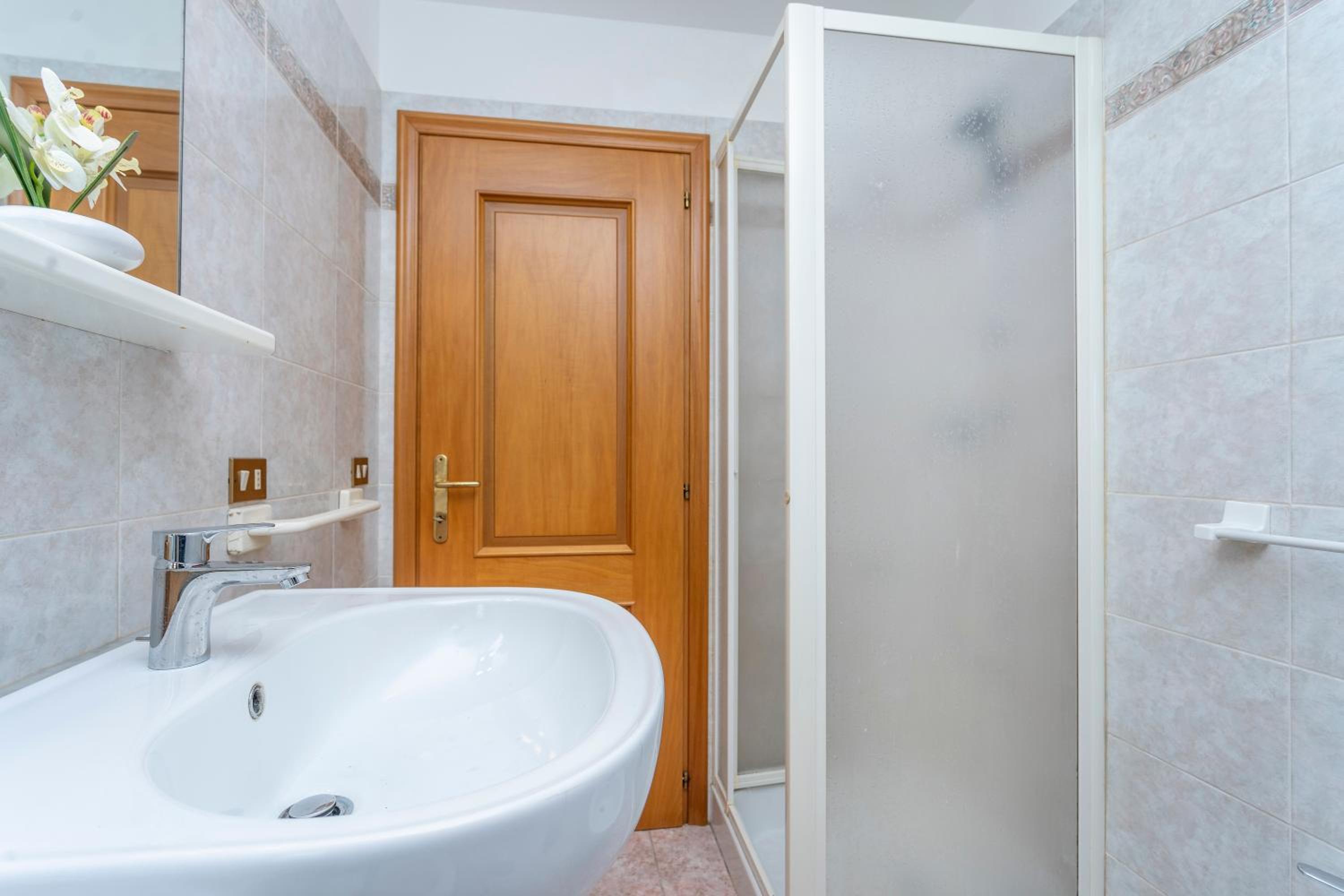 GuestHost - Penthouse Central apartments vista Monte Priesnig
