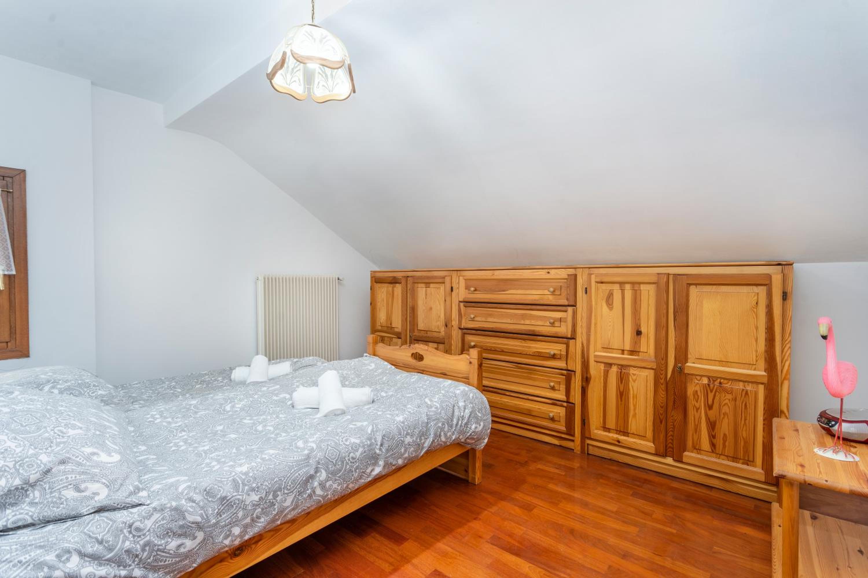 GuestHost - Penthouse Central apartments vista Monte Priesnig