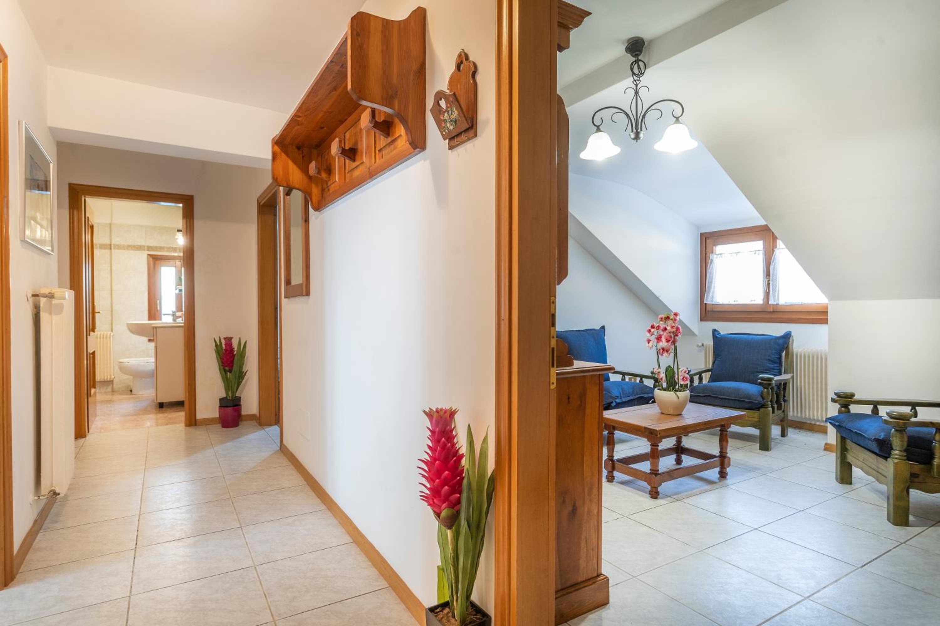 GuestHost - Penthouse Central apartments vista Monte Priesnig