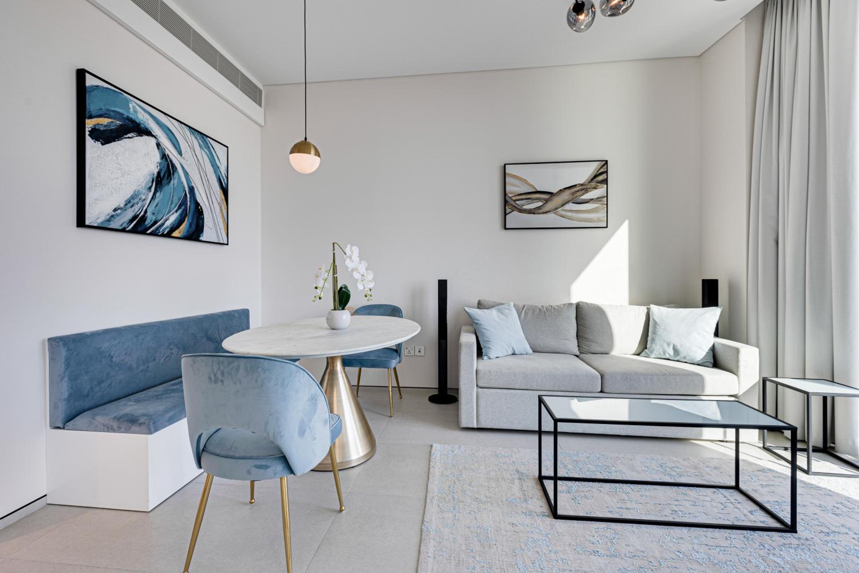 Stylish apartment in Address Beach Residence