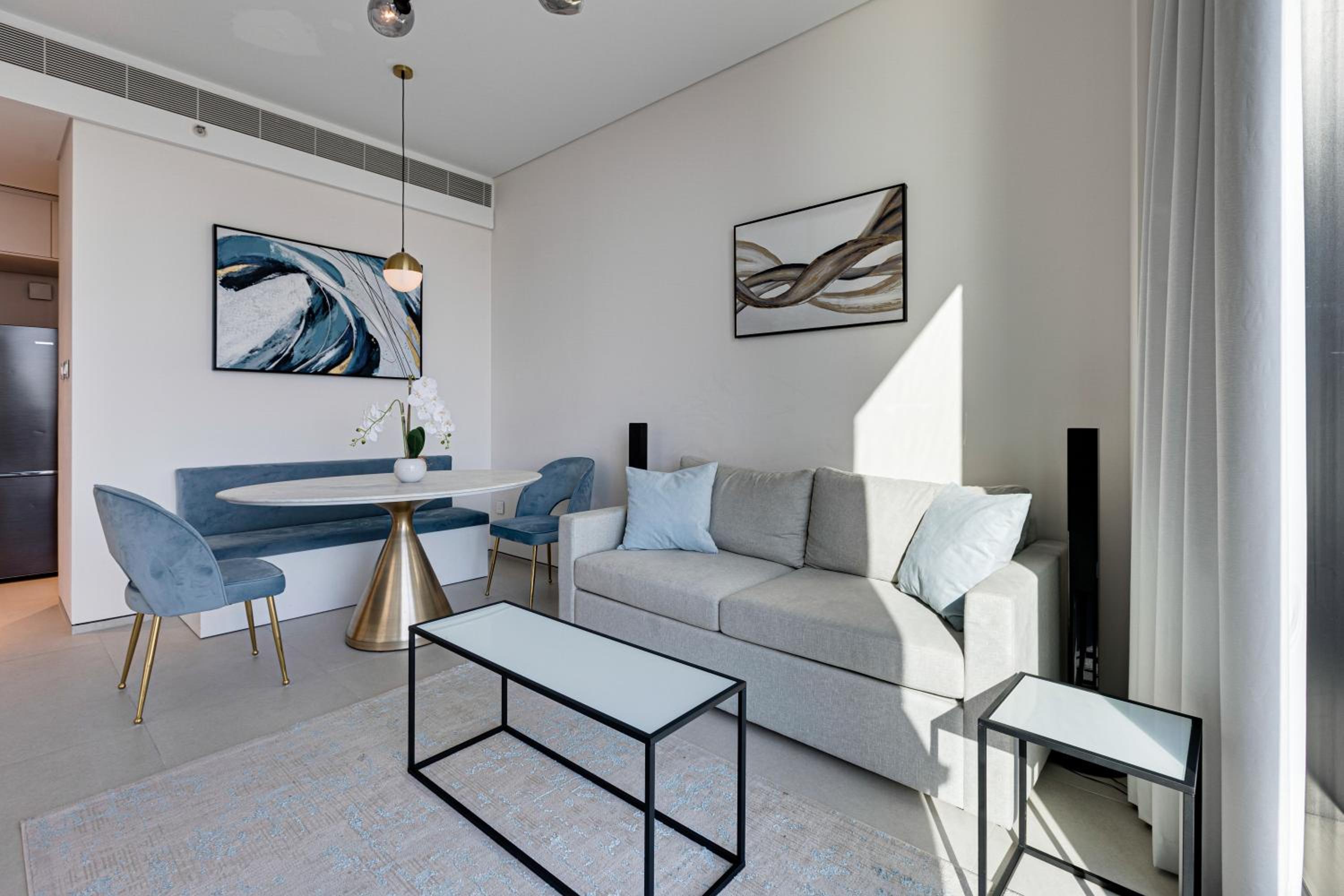 Stylish apartment in Address Beach Residence