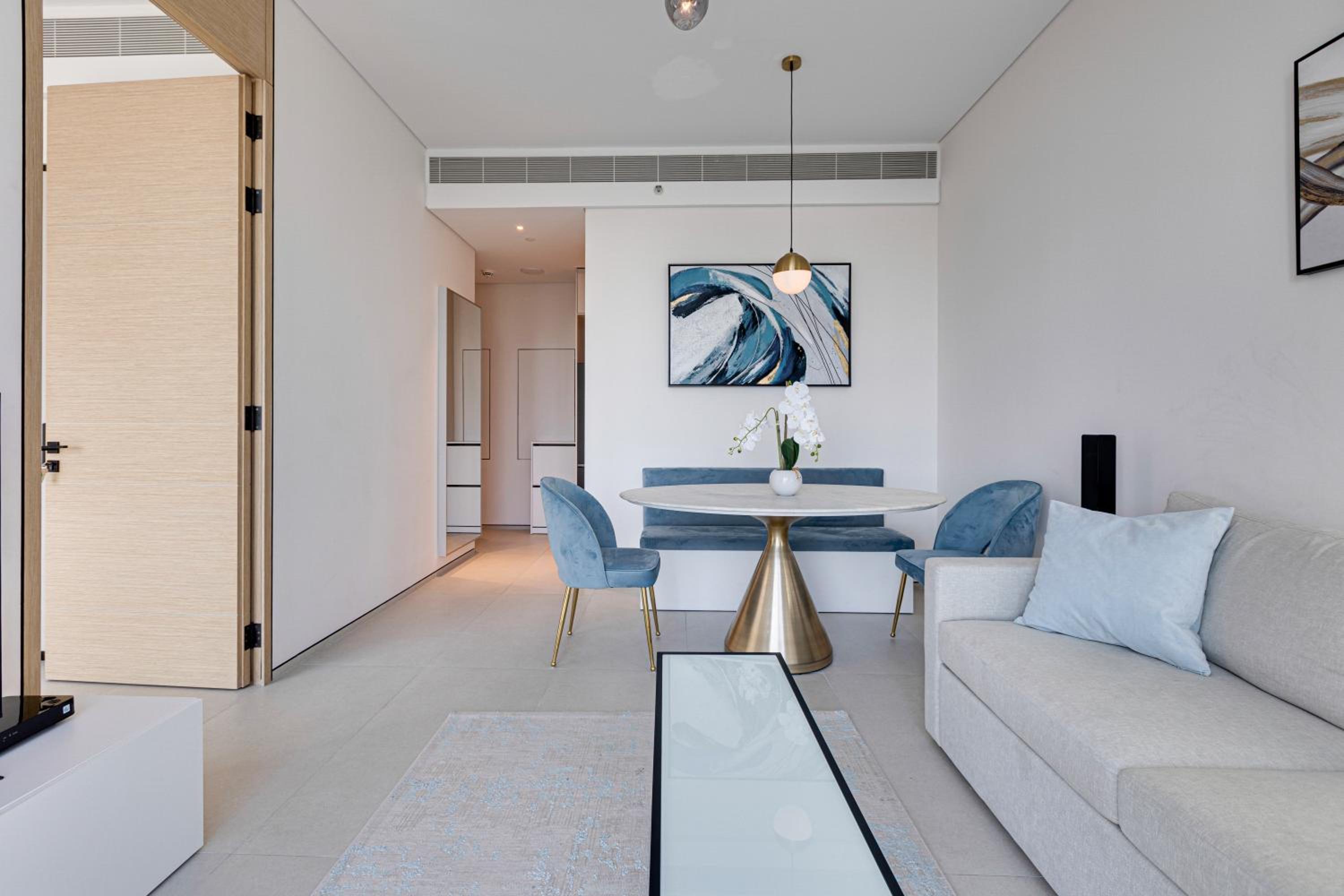 Stylish apartment in Address Beach Residence