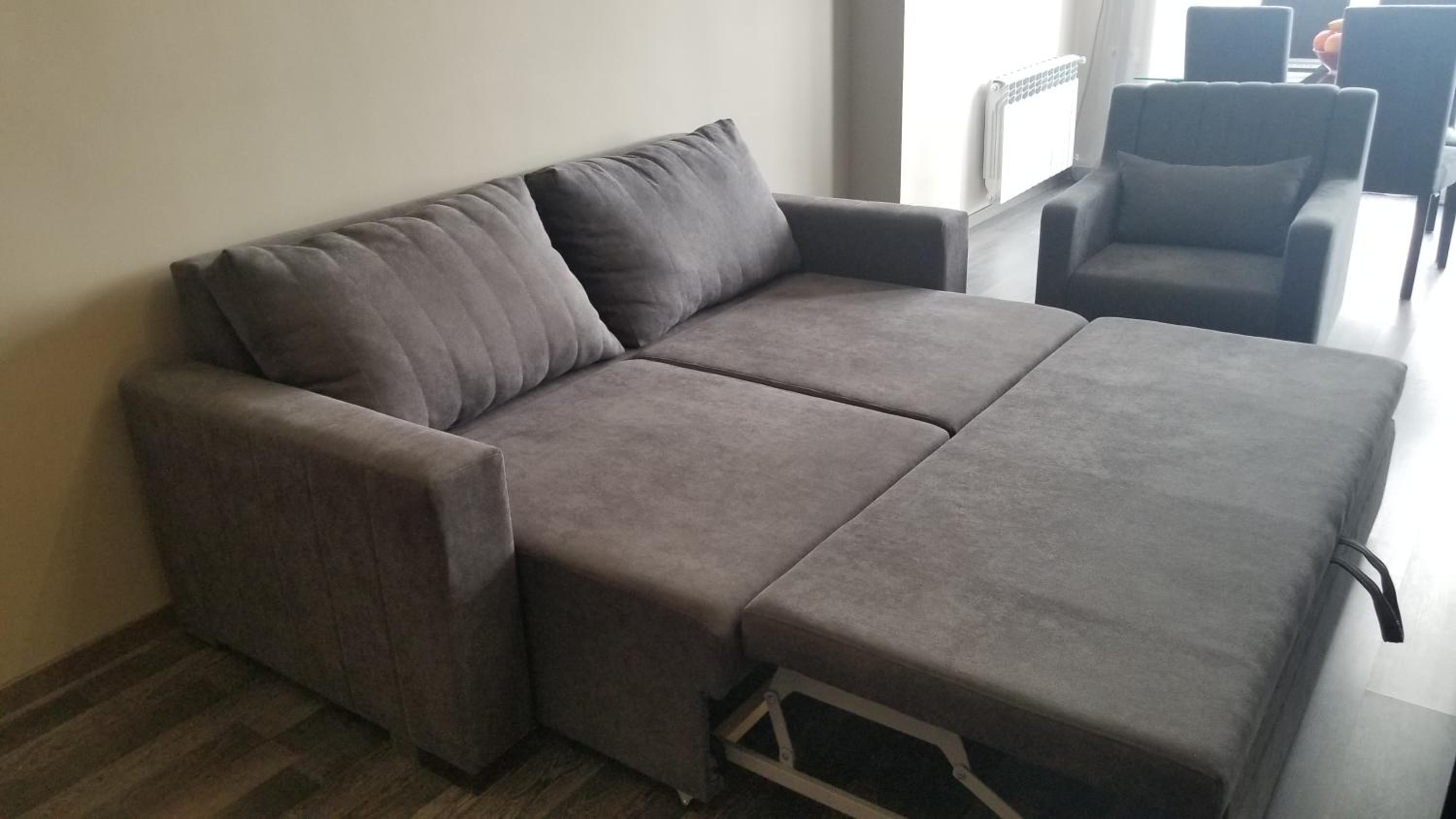 Areg's house, warm apartment in Kechi house