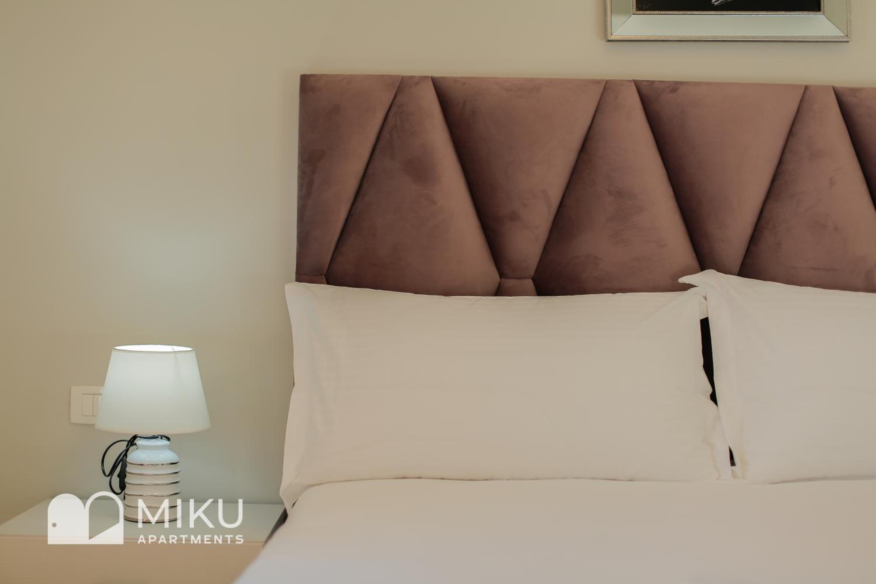 Miku Apartment - Bright 1 Bedroom Apartment At Olympic Residence