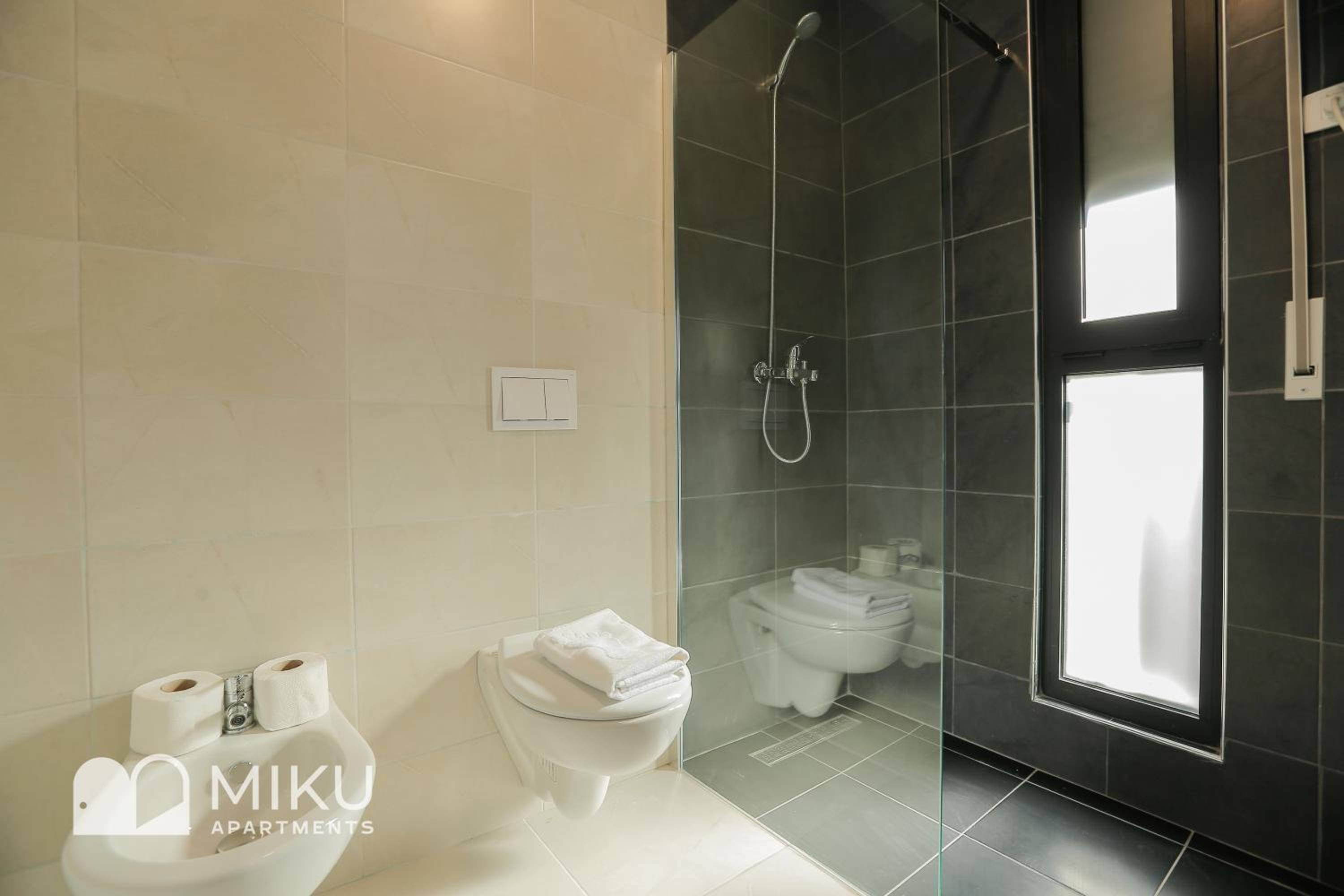 Miku Apartment - Bright 1 Bedroom Apartment At Olympic Residence