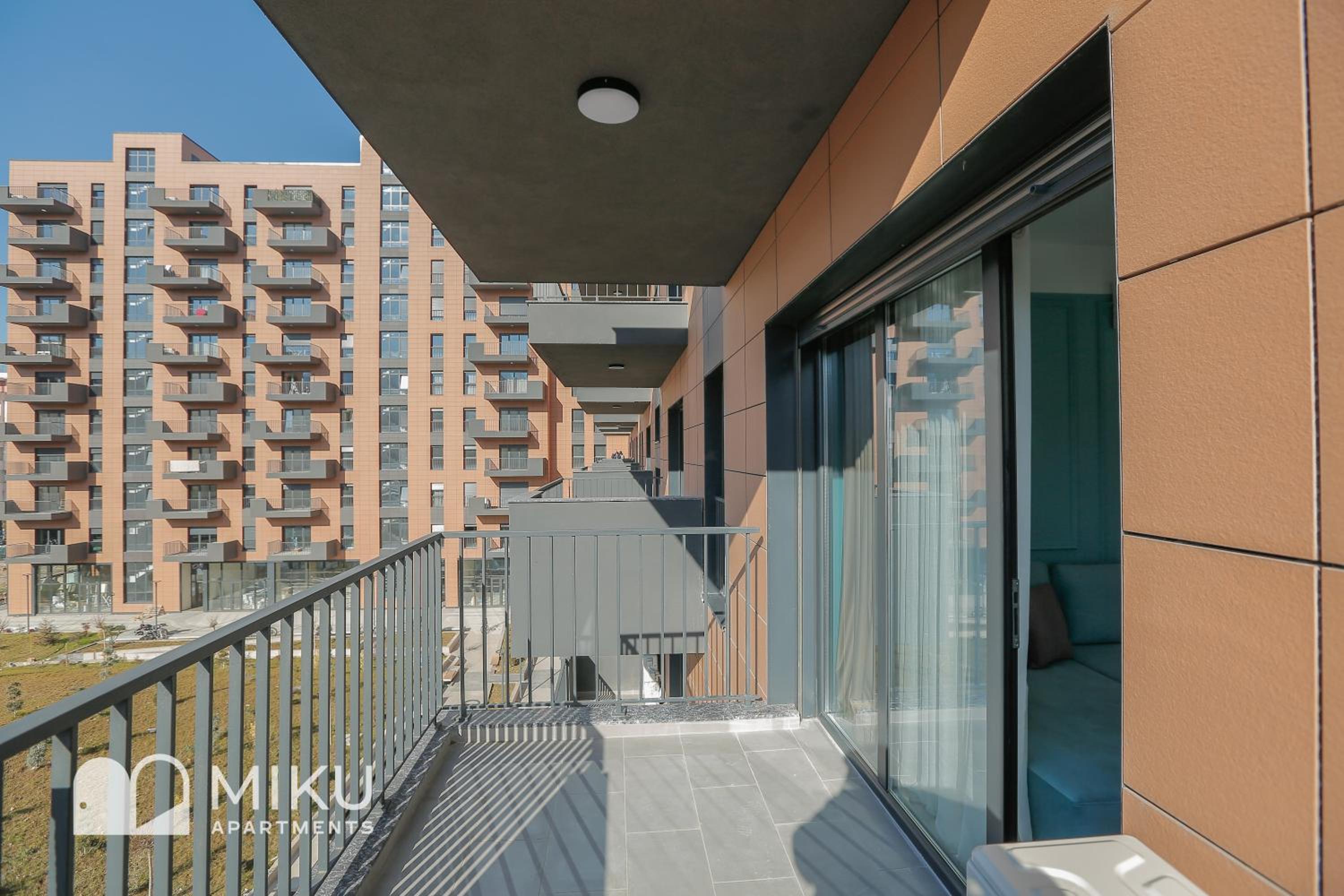 Miku Apartment - Bright 1 Bedroom Apartment At Olympic Residence