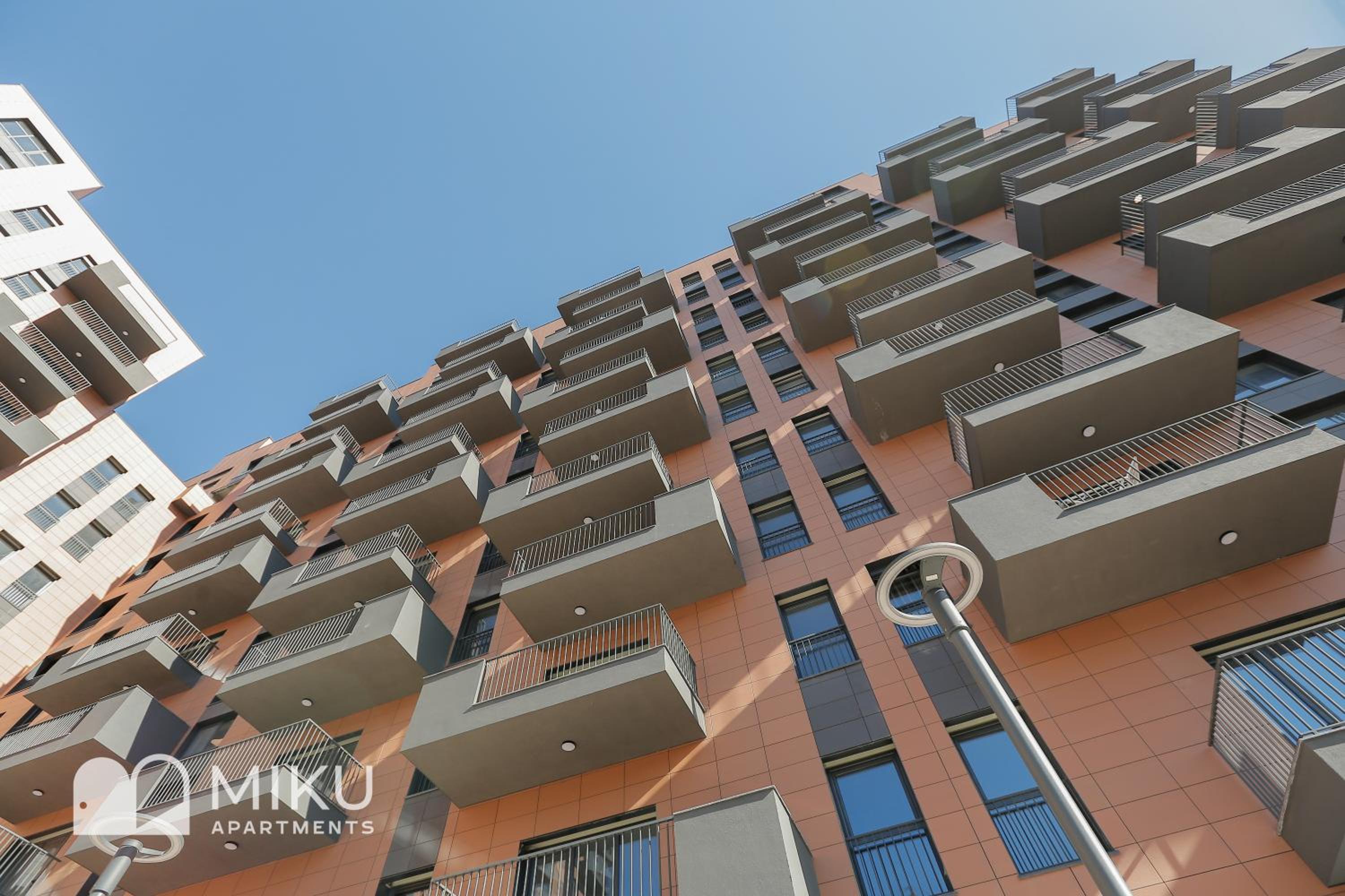 Miku Apartment - Bright 1 Bedroom Apartment At Olympic Residence