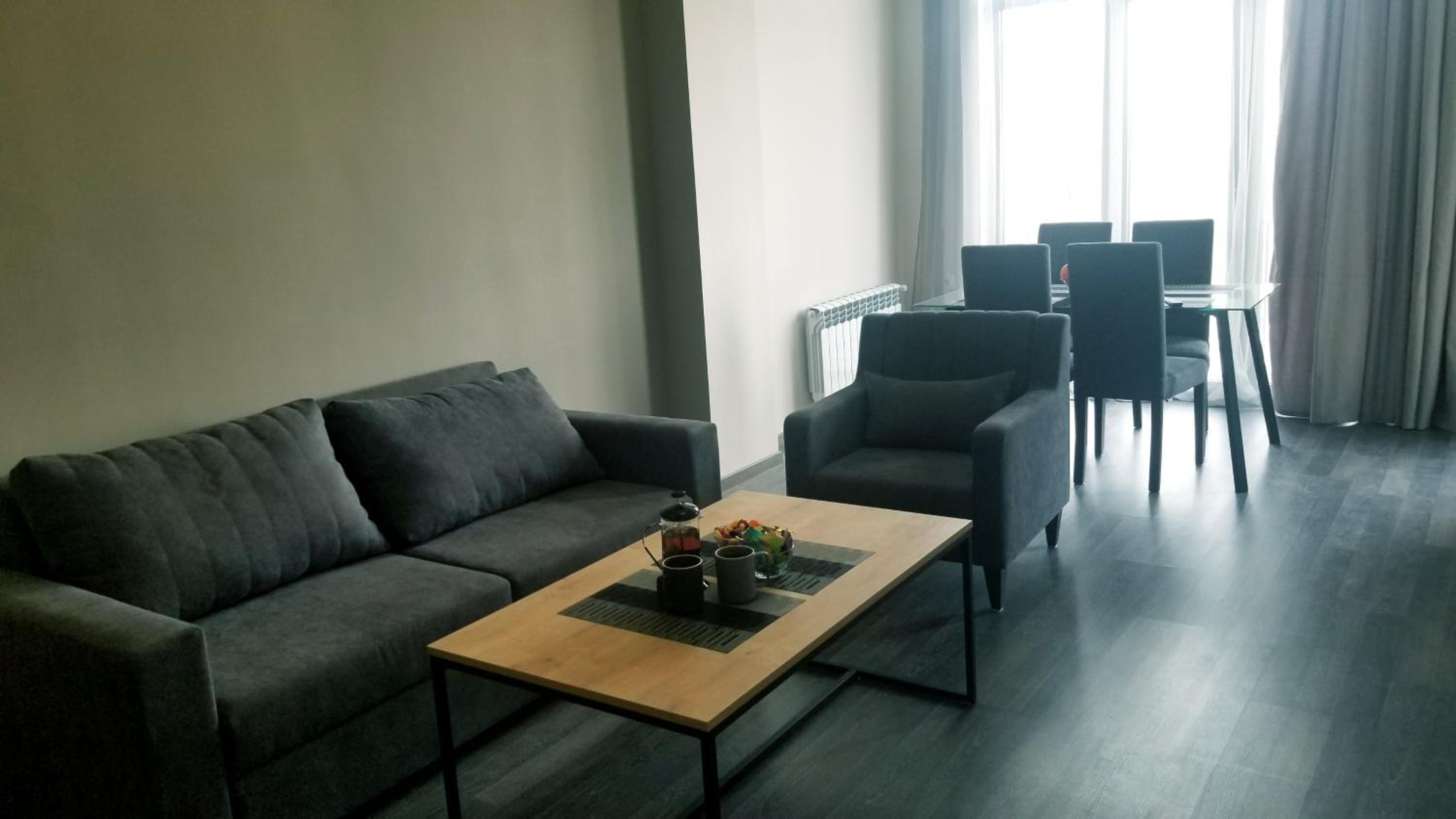 Areg's house, warm apartment in Kechi house