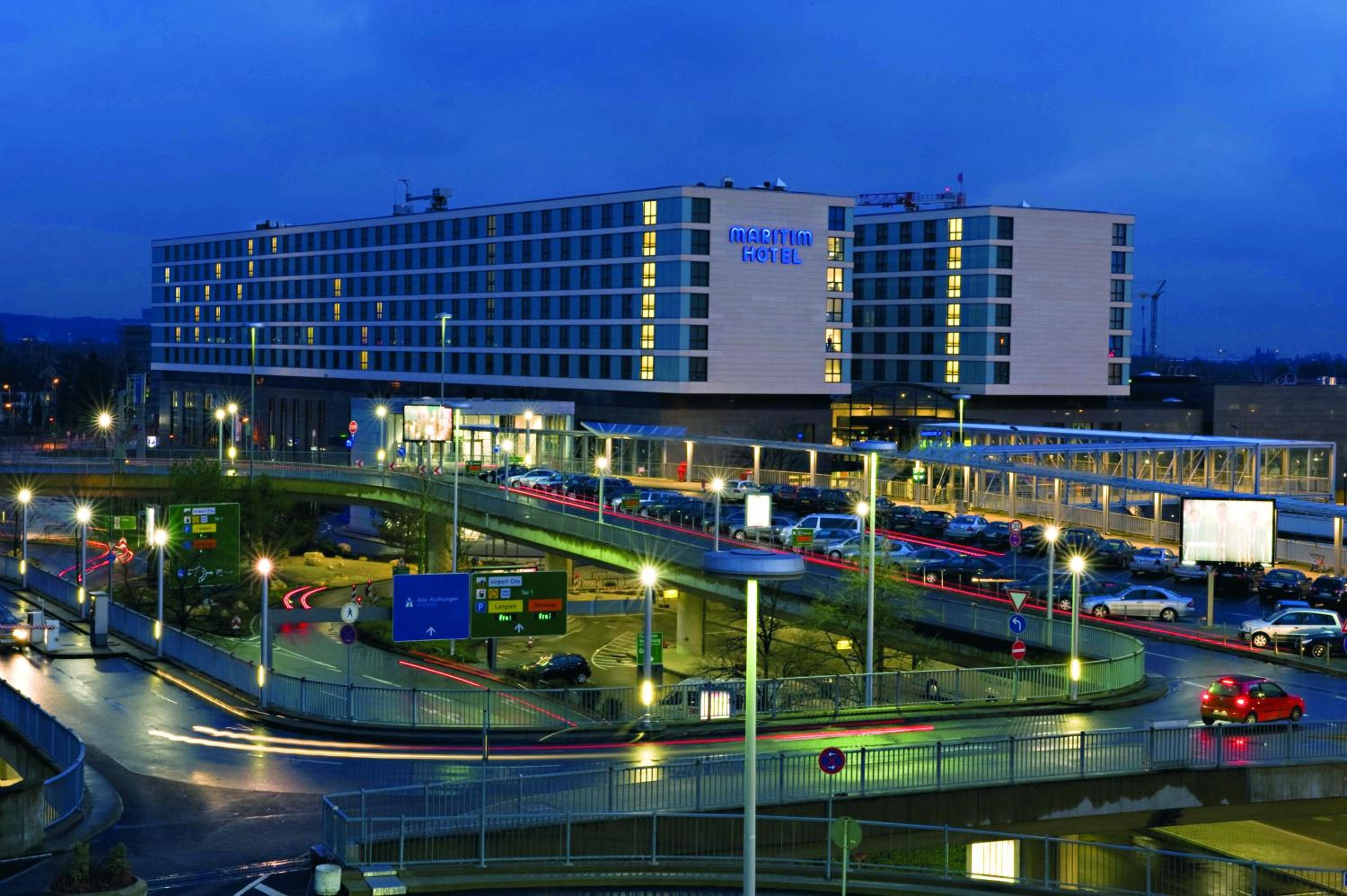 Hotel Maritim Hotel Düsseldorf - Image 1