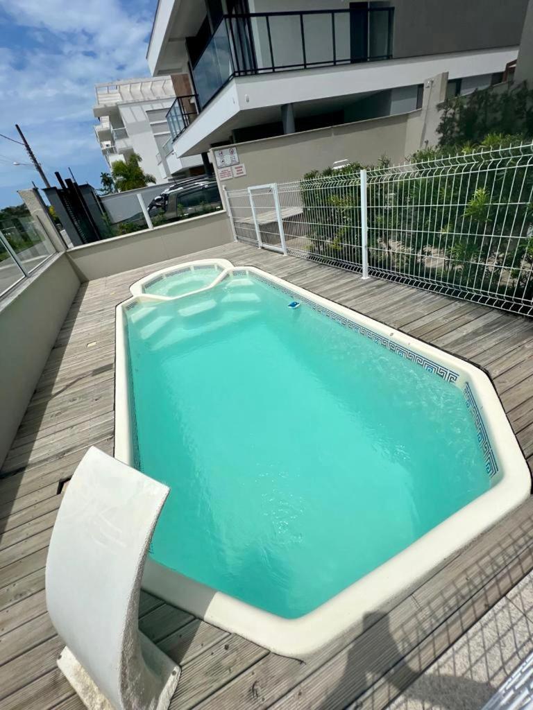 Apartamento novo em Palmas, climatizado e próximo à praia!