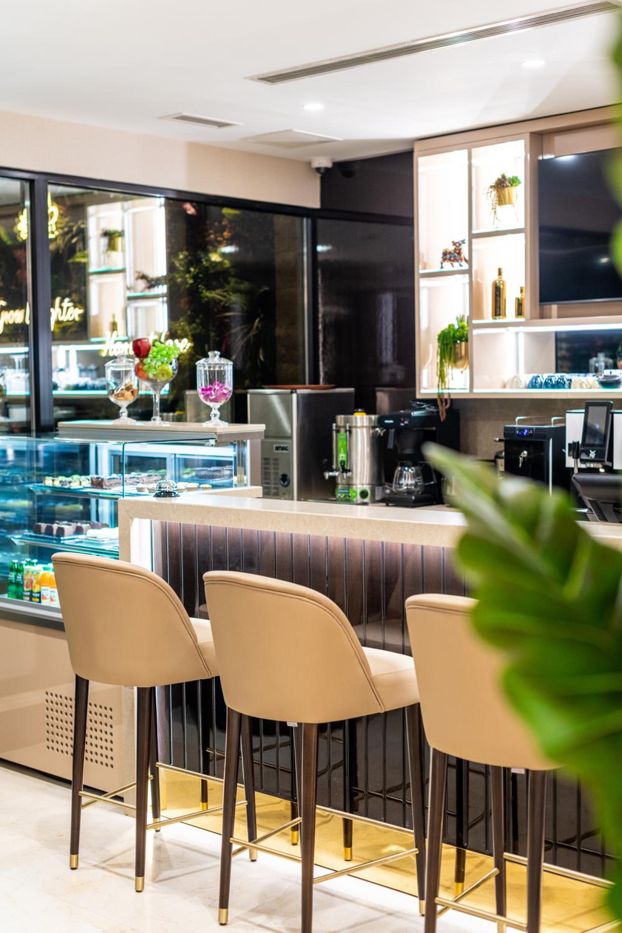 Aprilis Deluxe Otel - Image 15