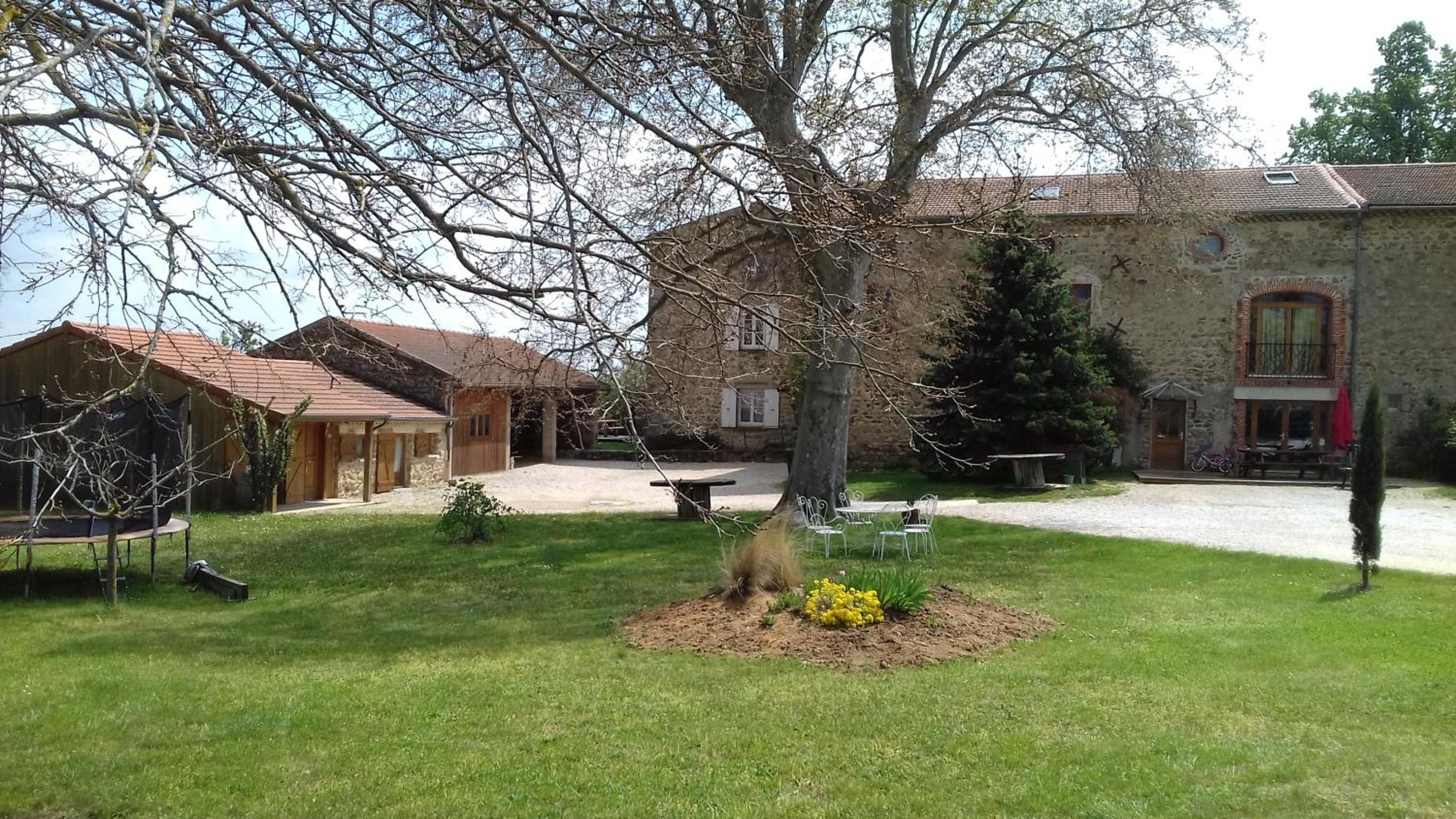 Le Clos de Ceintres view 2