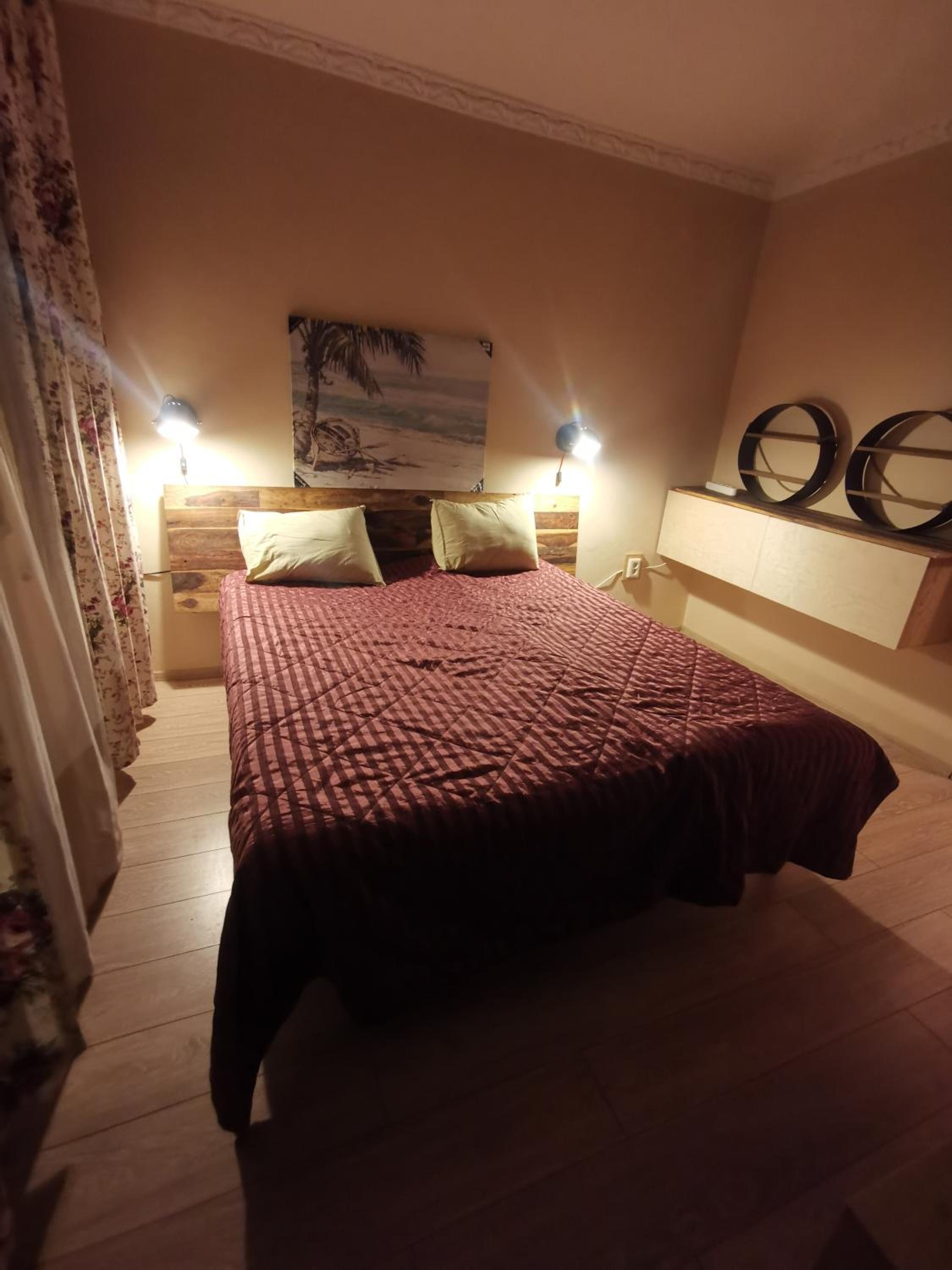 Homey art apartment next to Drujba lake Metro stations and bul.Tsarigradsko Shose view 3