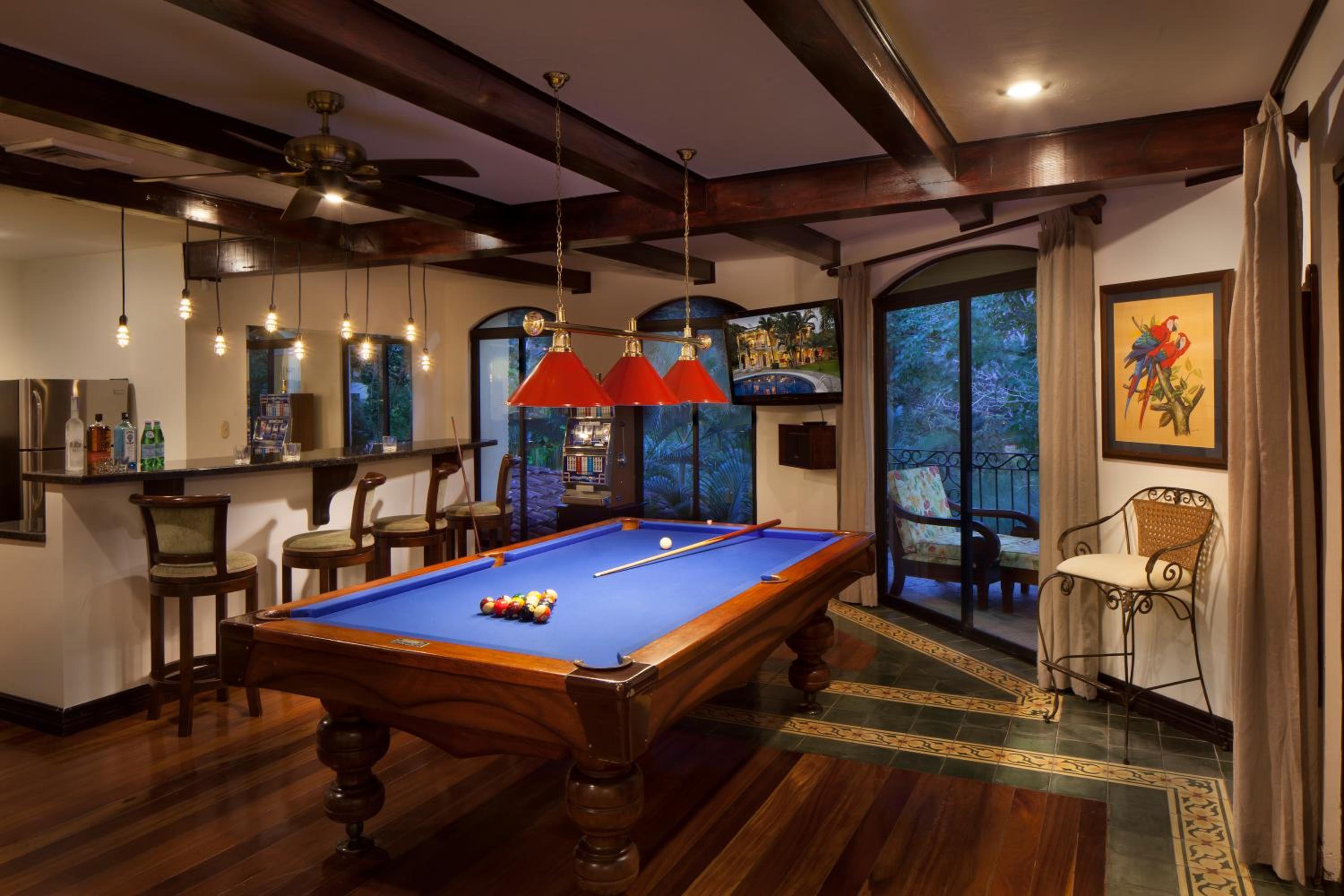 Casa Patron 6 bdrs pool in Los Suenos