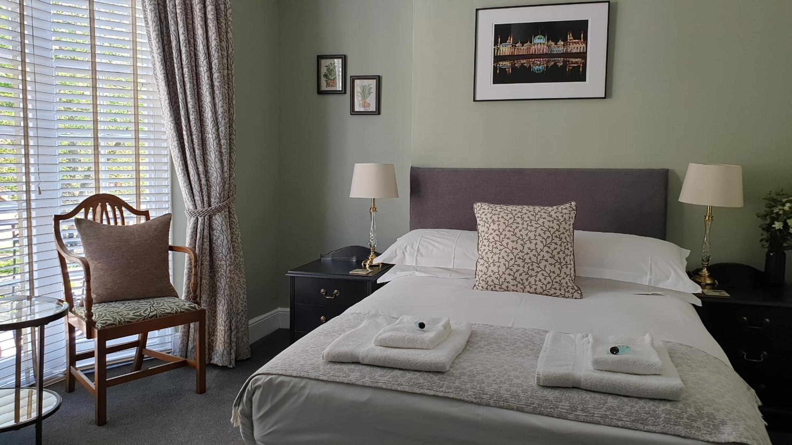 Starlings Guest House