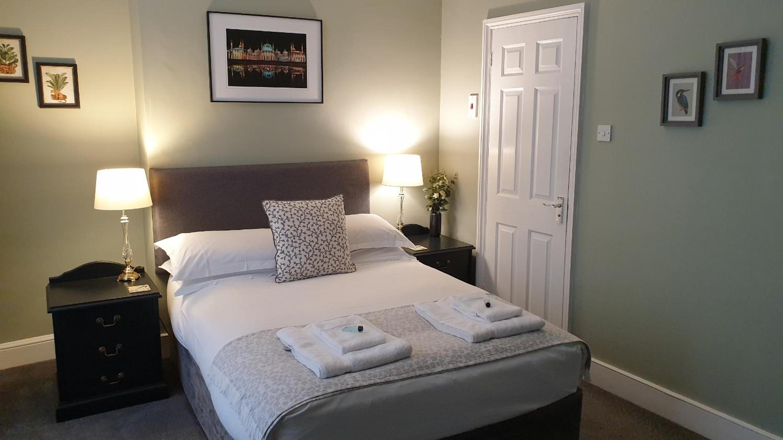 Starlings Guest House
